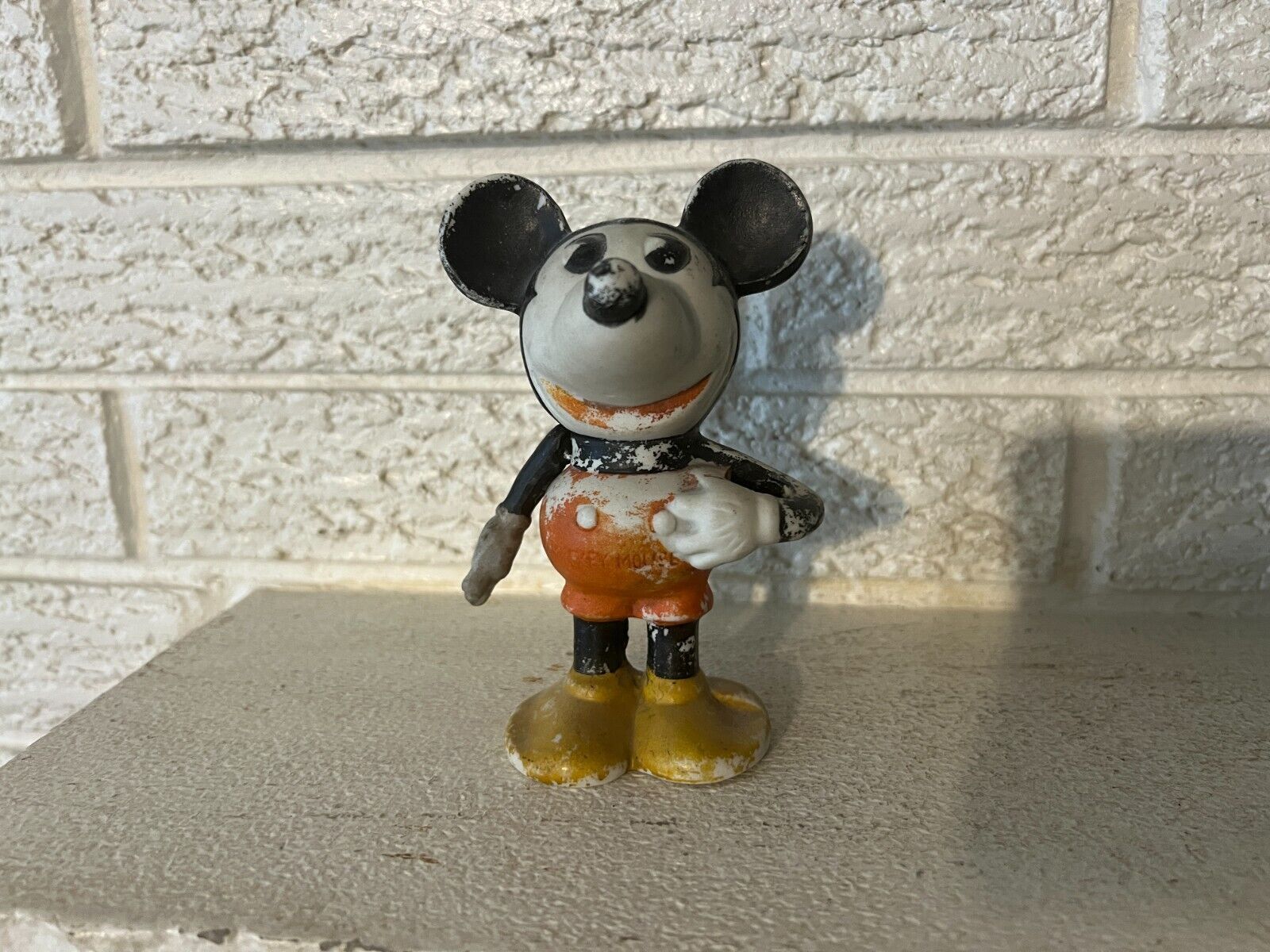 1930S MICKEY MOUSE - BISQUE TOOTHBRUSH HOLDER W JOINTED ARM - WALT DISNEY