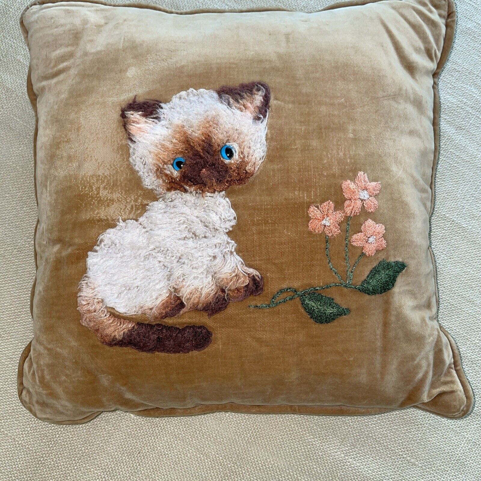 Vtg Velvet Kitten Pillow