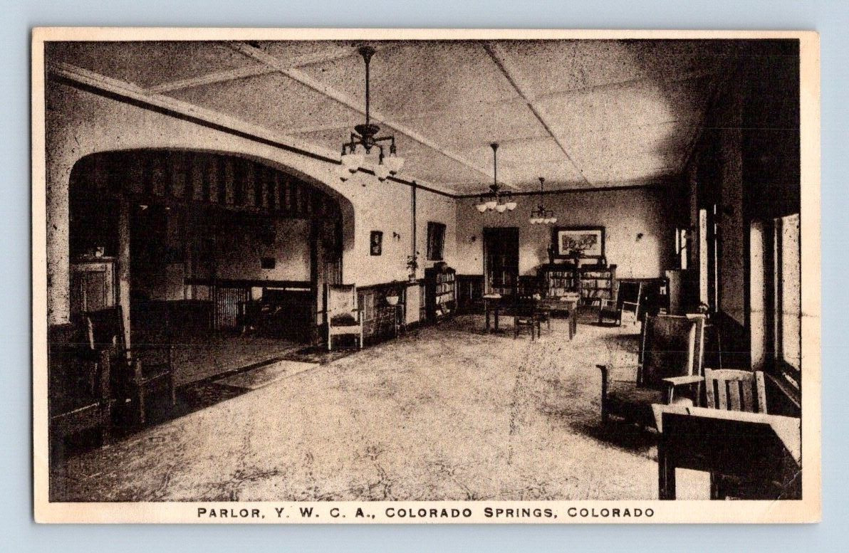 1915. INTERIOR, PARLOR, YWCA COLORADO SPRINGS, COLORADO. POSTCARD ST3