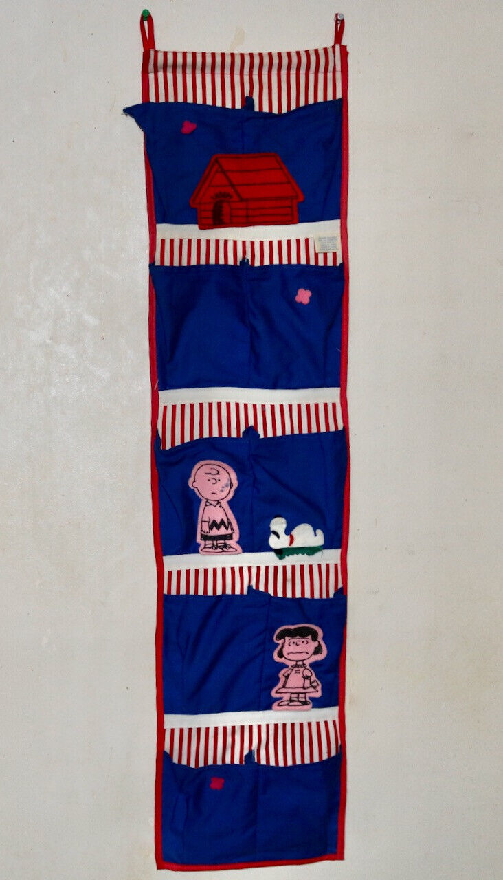 Simon Simple Peanuts Snoopy vintage wall pocket holder. stripes Lucy