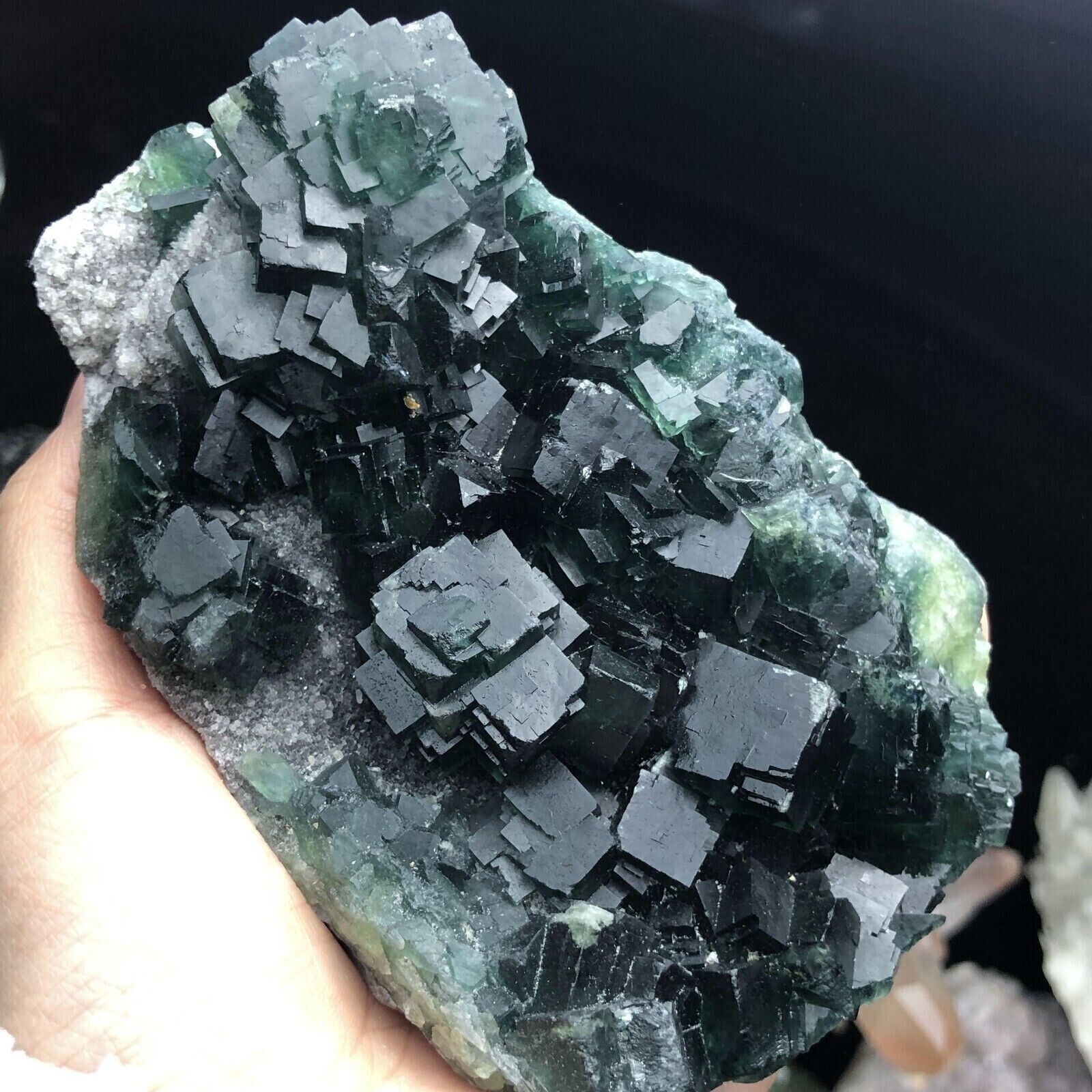 514g Translucent Deep Green Cube Fluorite Crystal on the Quartz Mineral Specimen