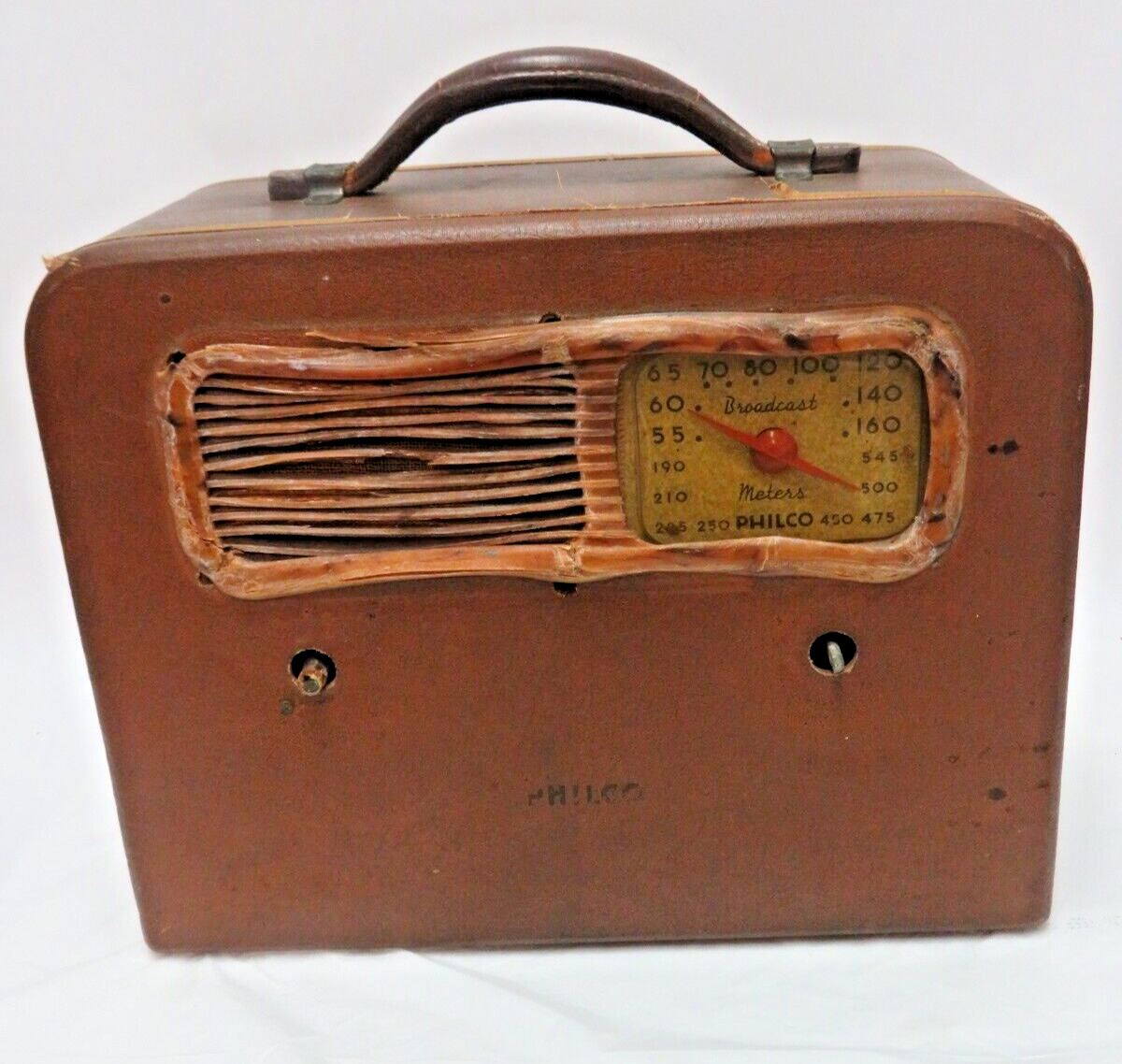 1940's Philco Model 42-842  AM Broadcast Tube Radio With Carry Handle Powers Up