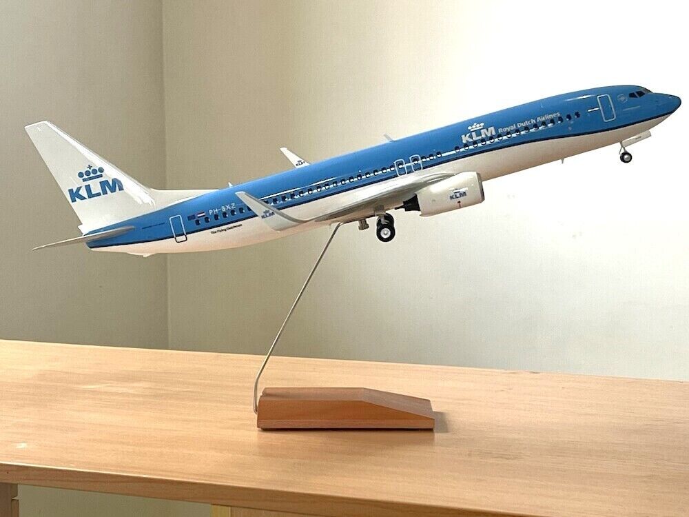 KLM Royal Dutch Airlines Boeing 737-800 PH-BXZ Desk Top Model 1/72 AV Airplane
