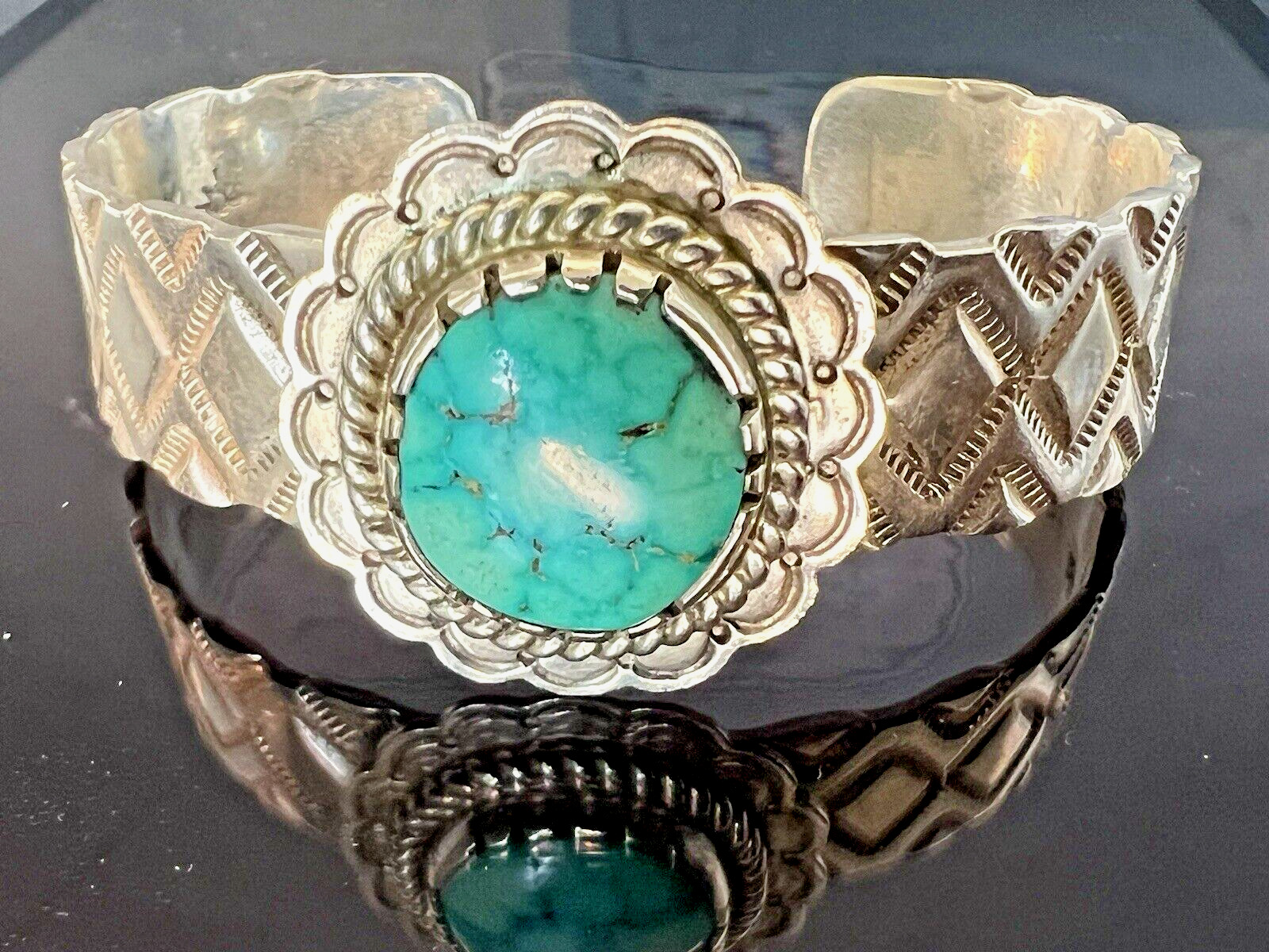 40g Old VTG YAZZIE Navajo Sterling Silver Turquoise Cabochon Cuff Bracelet