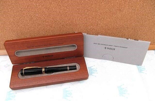 USED PARKER Duofold Centennial Fountain Pen,Original w/Box 