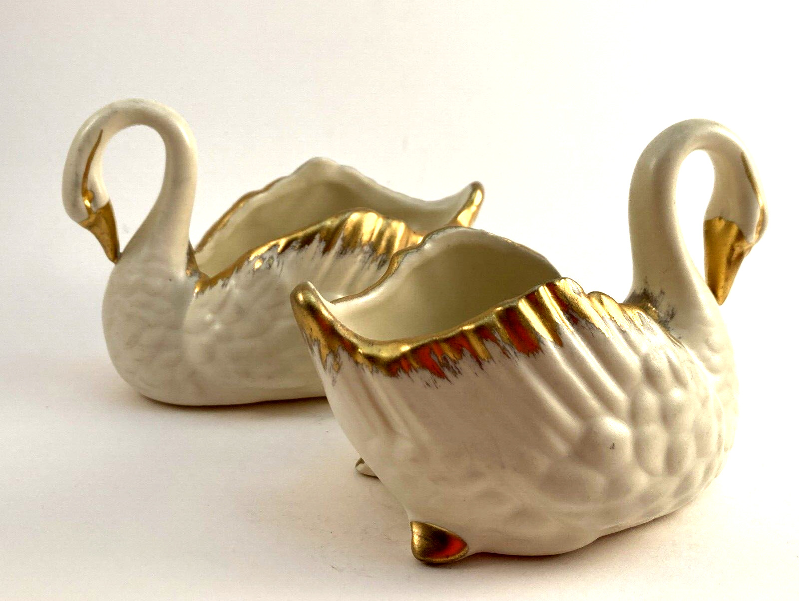 Swan Figures Open Trinket Dish 24KT Gold Trim Made in USA Lenox ?