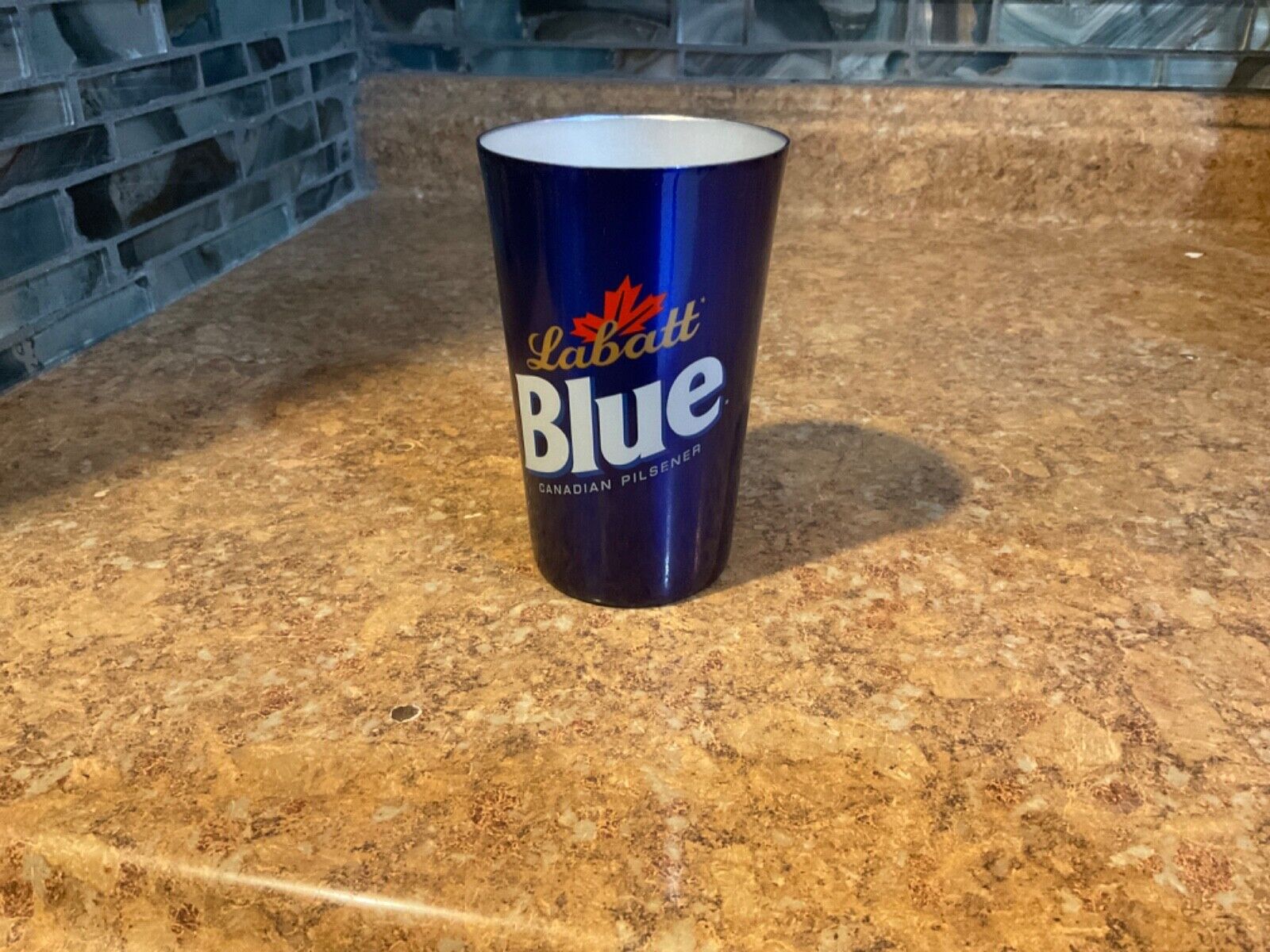 16 oz labatt blue light aluminum cup