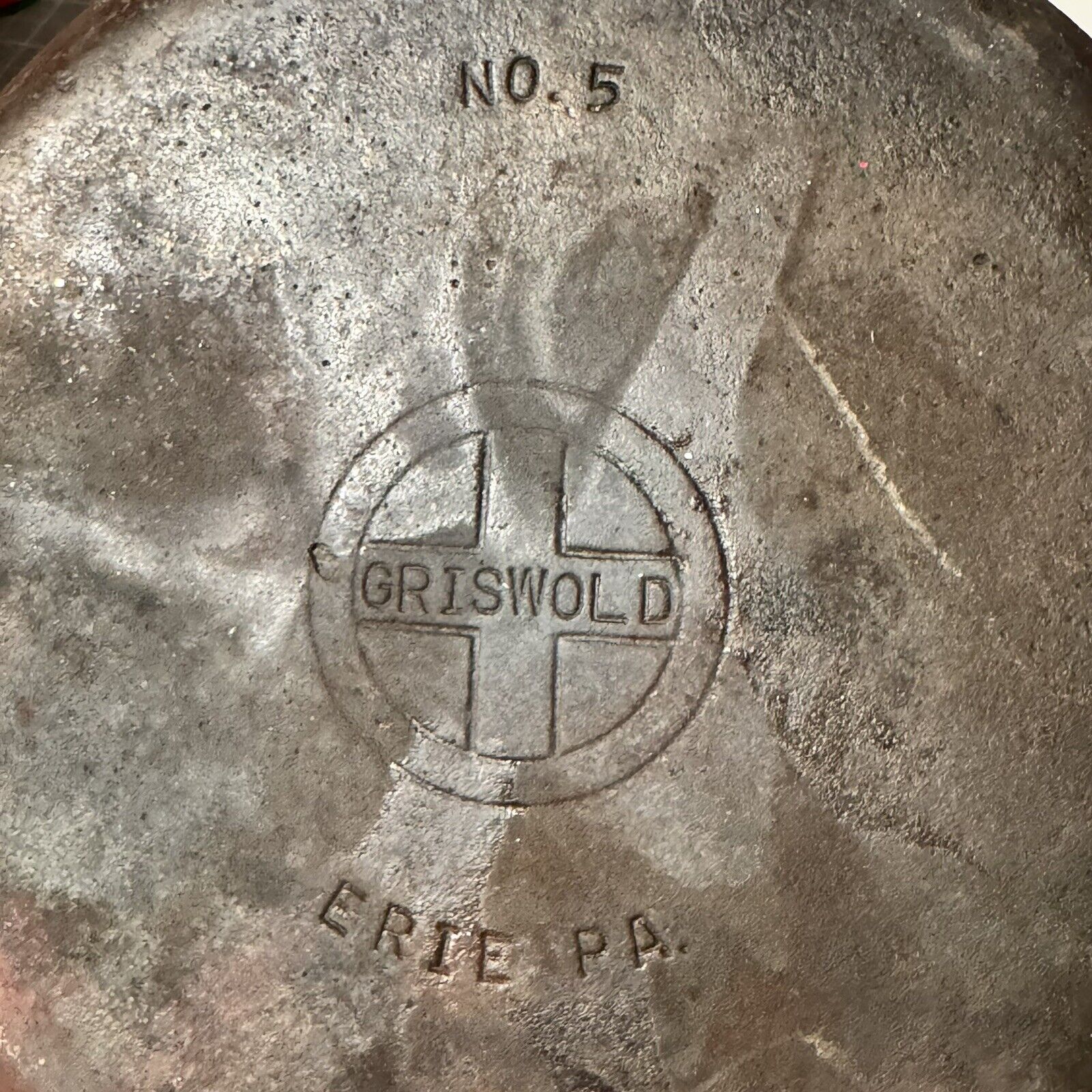 Griswold No. 5 Cast Iron Skillet # 724 L Small Logo Erie Pa Frying Pan No Wobble