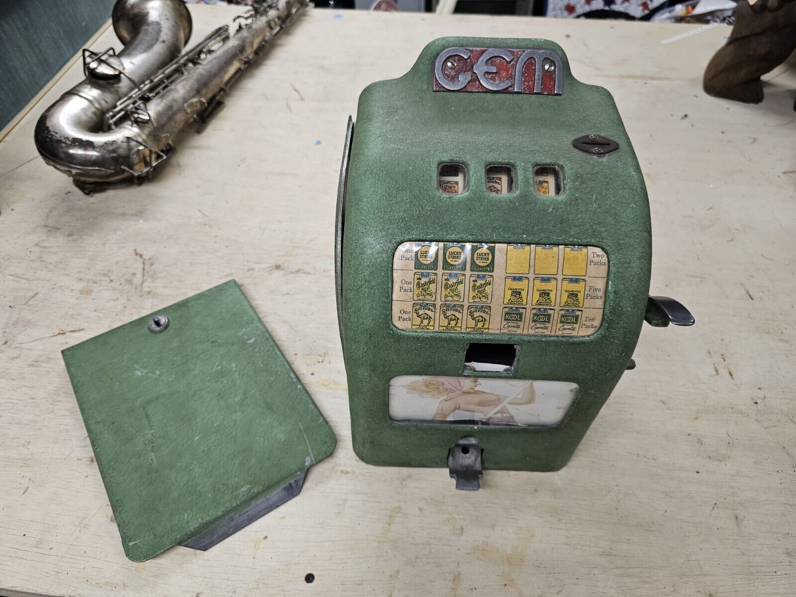 Vintage GEM Sanders Penny Slot Machine Cigarette Trade Stimulator