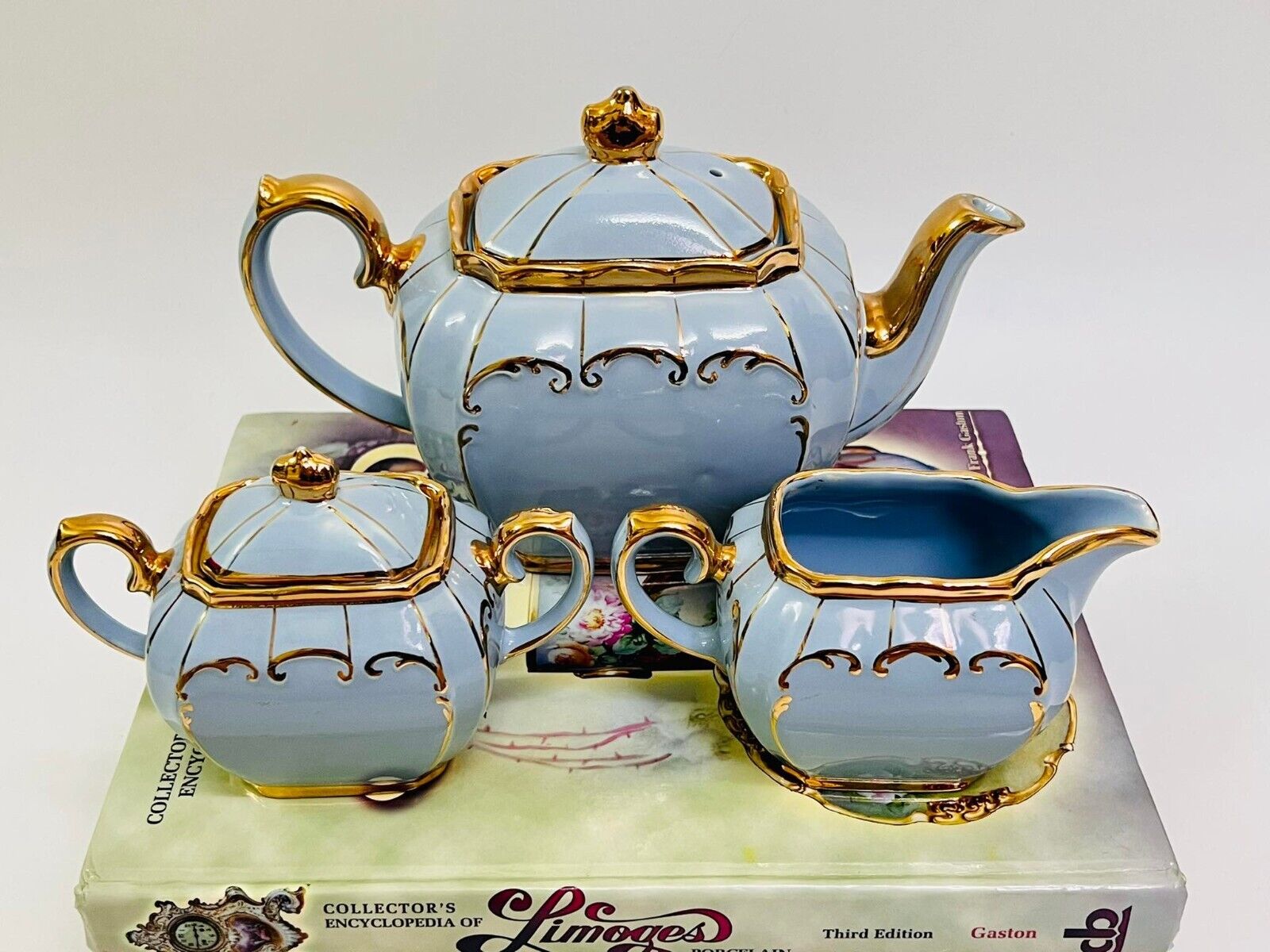 Rare Vintage Sadler Cube Teapot Sugar Bowl Creamer Light Blue Color Gold Trim
