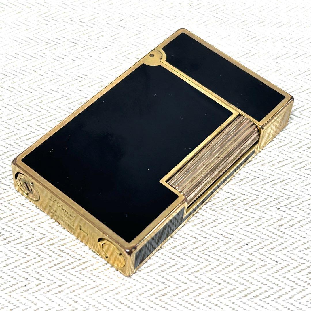 S.T.DUPONT Lighter Line 2 lacquer black gold colored