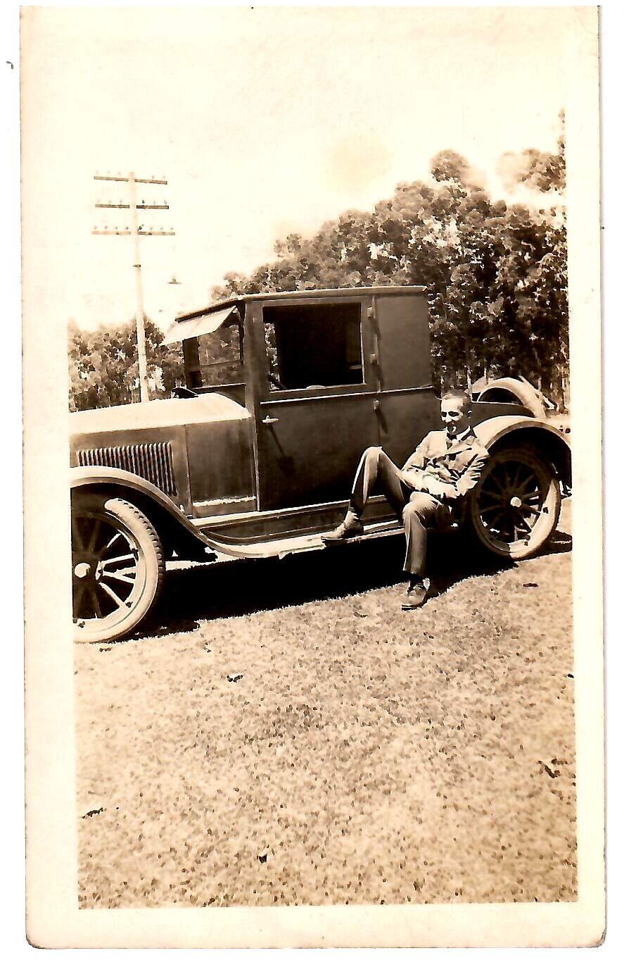 b&w photo dated 1928 Man with Antique Car 4.5 x 2.75 inches