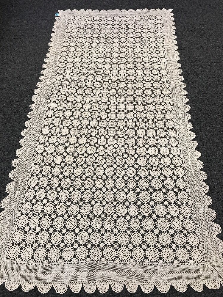 100% Cotton Handmade Fine Crochet Lace 52x105\