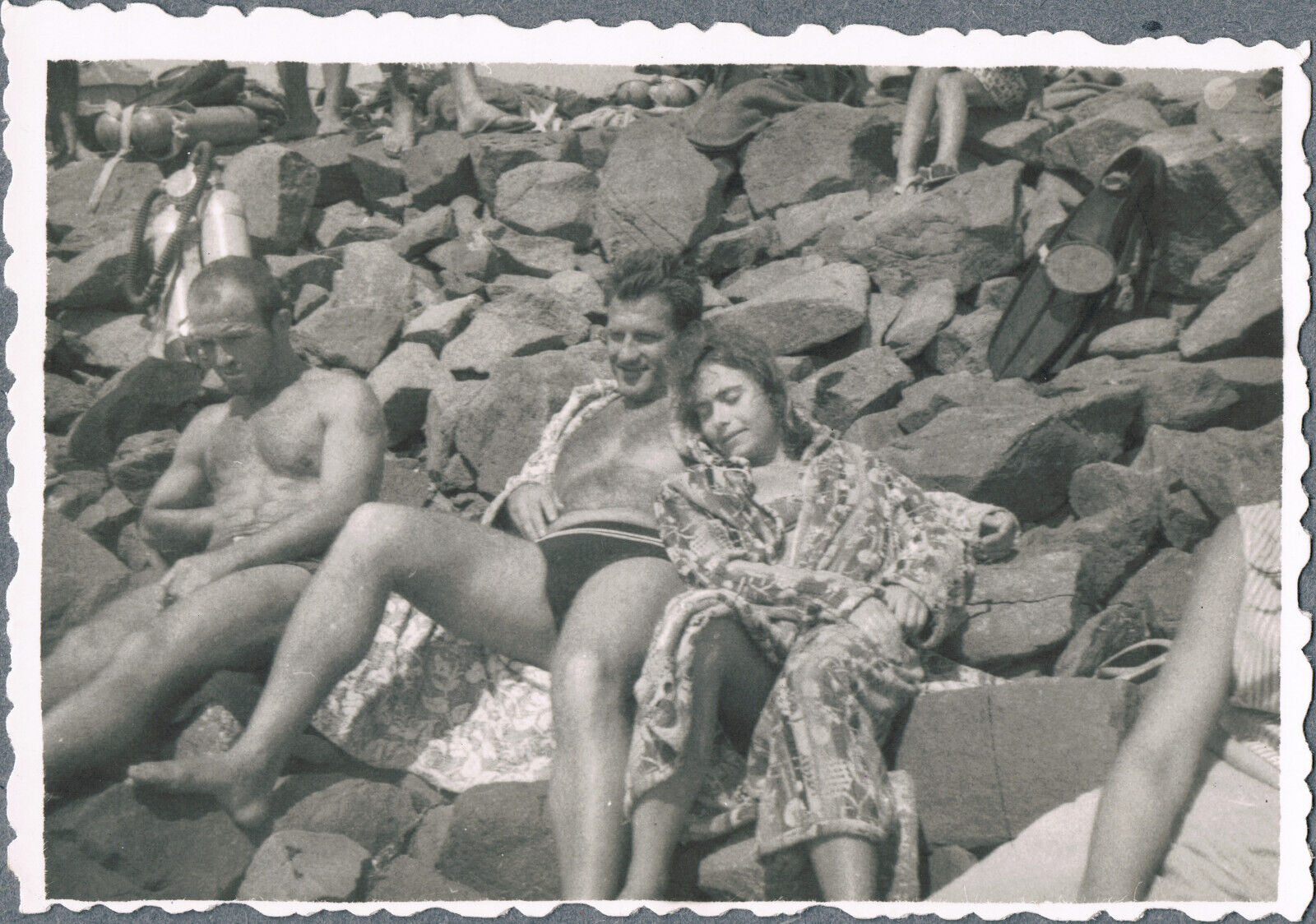 1950s Affectionate Men Trunks Bulge Pretty Women Bikini Beach Gay int Vint Photo