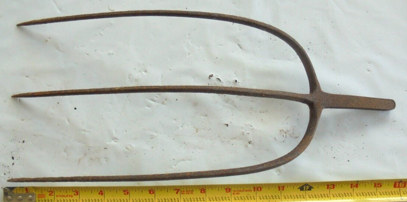 Pitch Fork Head 3 Tine 16\'\' vintage hay prong rusty primitive garden
