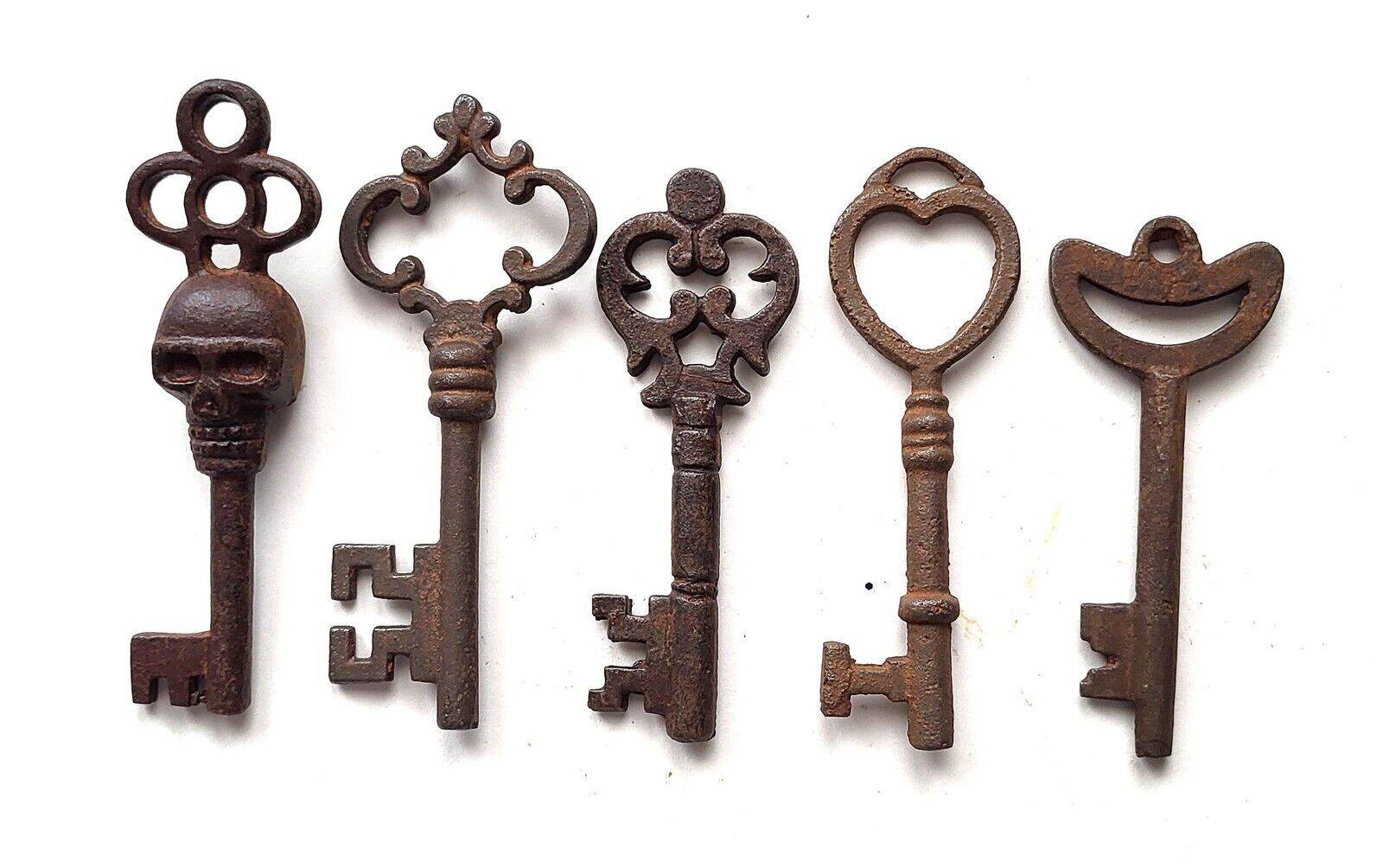 Antique Style Iron Skeleton Keys Lot of 5 