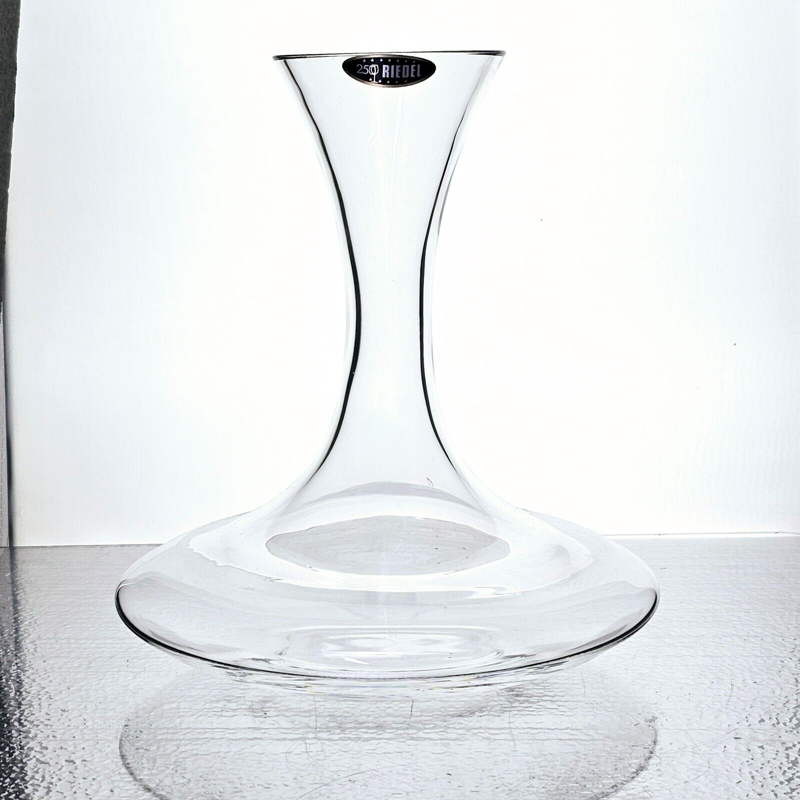 Riedel Ultra Magnum 70 oz Wine Decanter  250 Anniversary Crystal 2006 9.25\