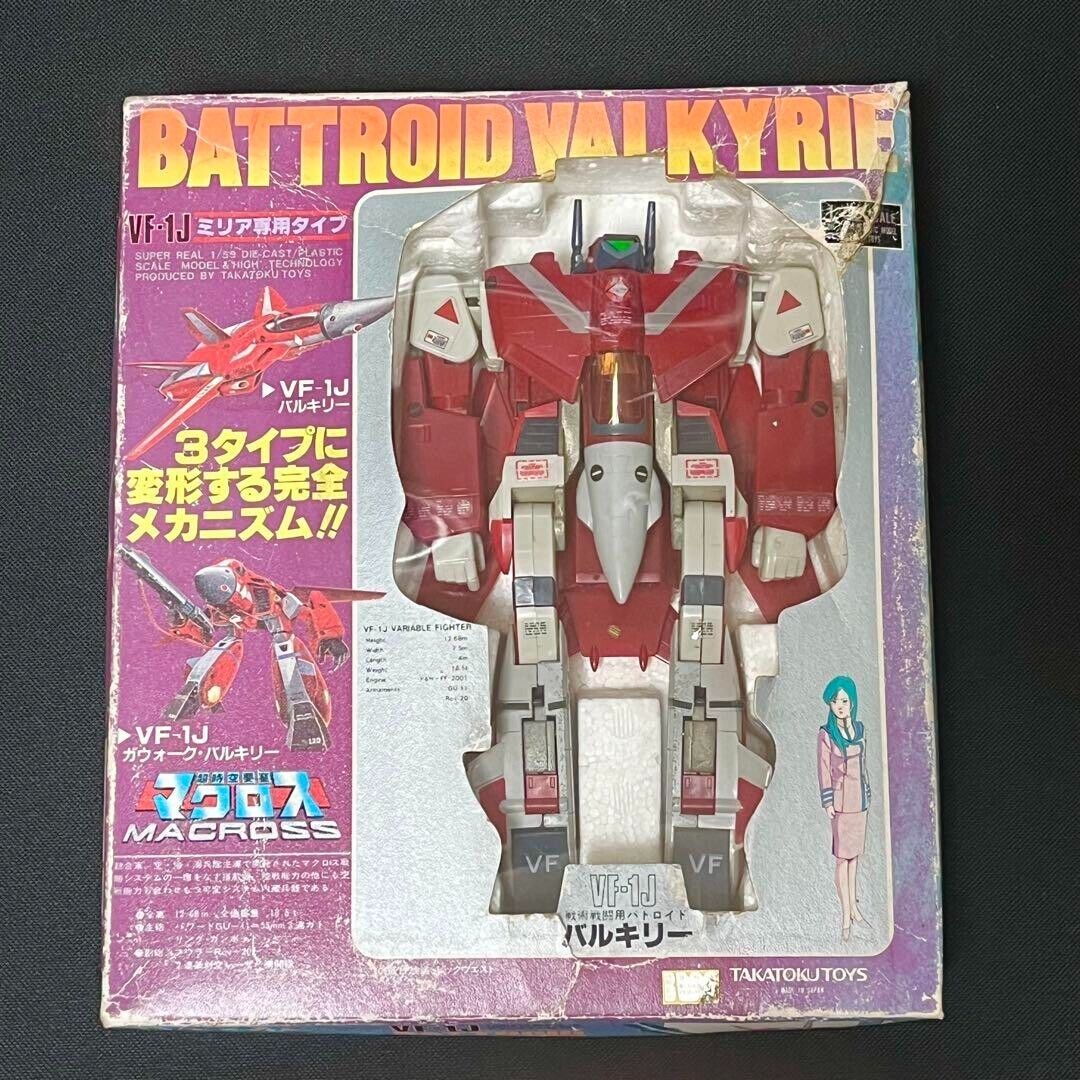 Takatoku Macross Valkyrie VF-1J Milia exclusive type Robotech Red Battroid Valky