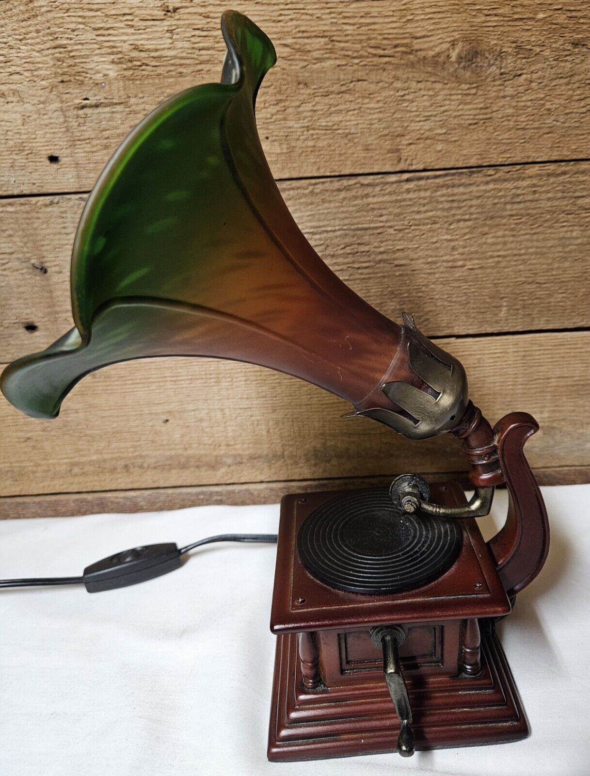 Vintage Gramophone Table Lamp With Stained Glass Tiffany Style Lily Shade