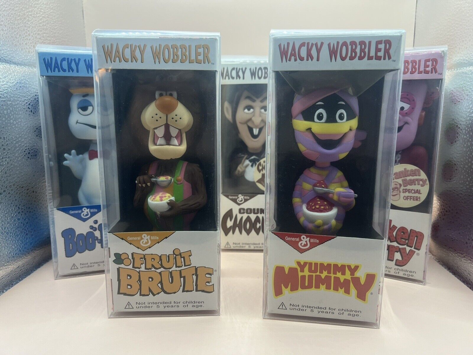 FUNKO WOBBLERS MONSTER CEREAL Set of FIVE VERY MINOR FLAWS VERY RARESEE DESC