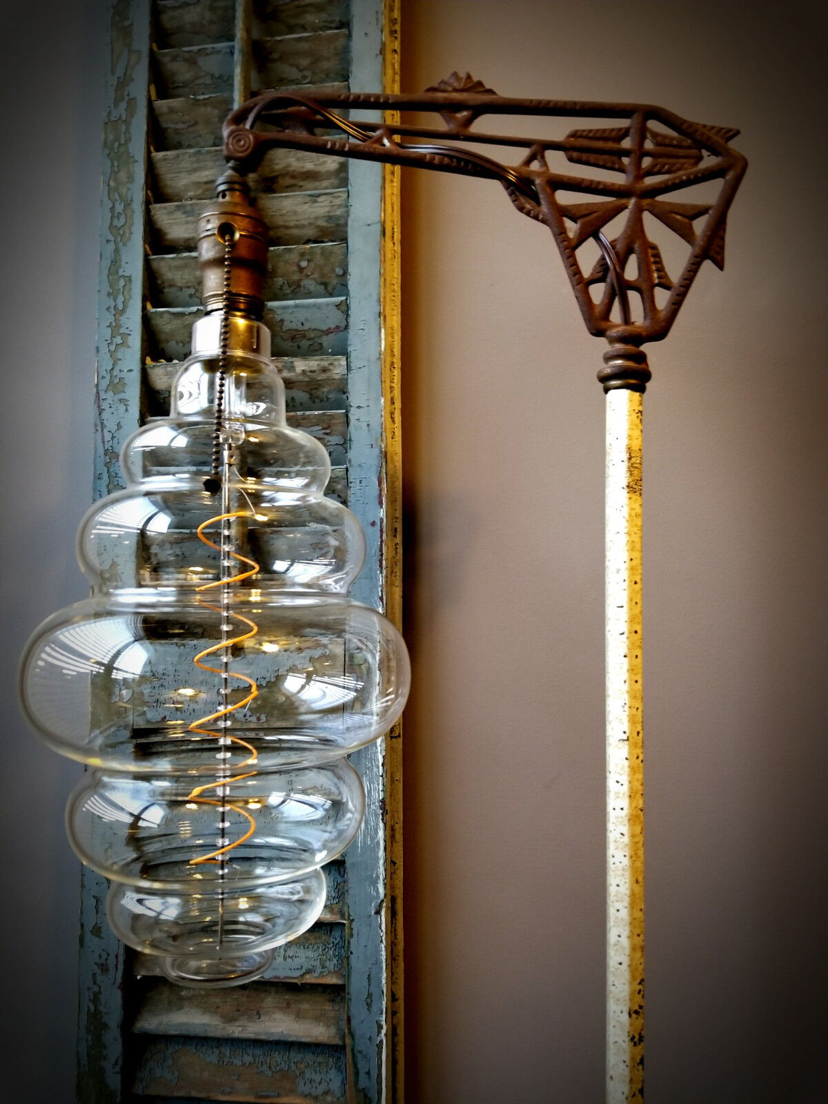 Grand Nostalgic Edison Light Bulb - Oversized Beehive Shape, 4 watt LED Filament