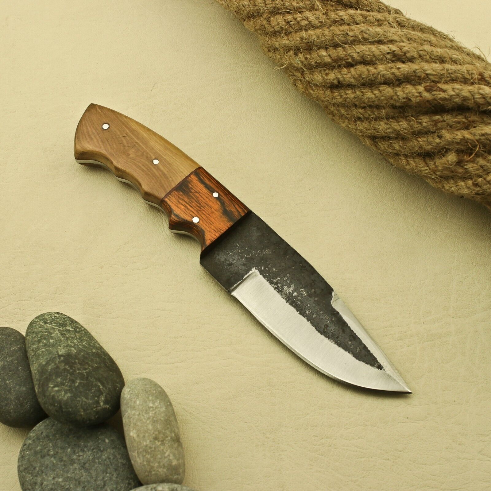Custom Handmade High Carbon Steel Hunting Knife Fixed Blade With Leather Sheath