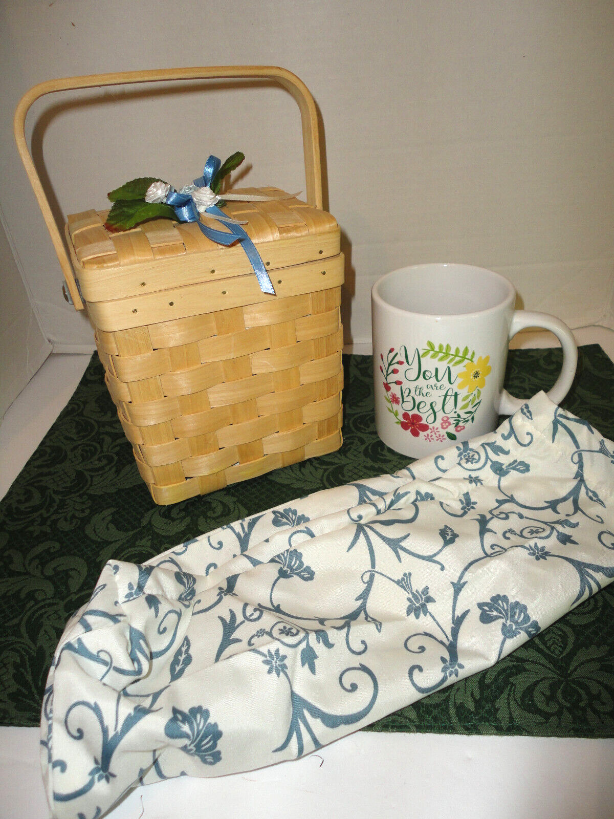 Woven Basket with Mug and Gift Bag Mother\'s Day ( Handmade)