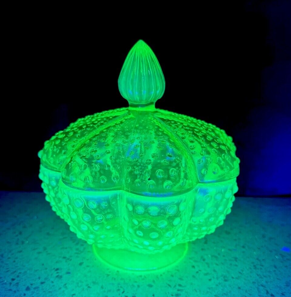 Vintage Fenton Topaz Yellow Opalescent Melon Hobnail Lid Covered Dish Glows 7”