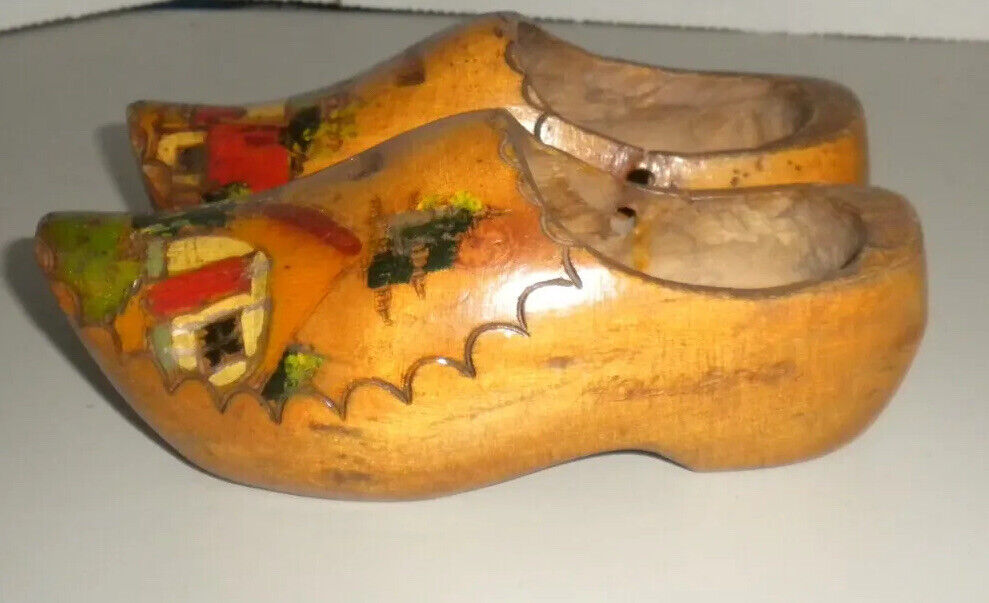 Vintage Wooden Dutch Hand Painted Souvenir  Shoes