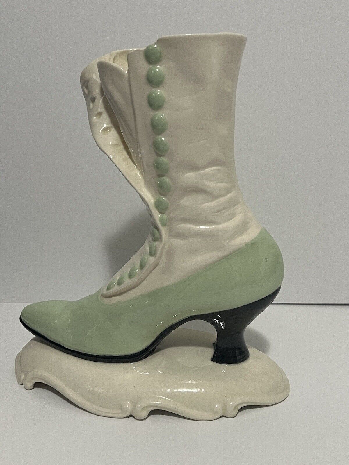 Vintage Atlantic Mold Ceramic Victorian High Top Button Boot shoe Vase Planter