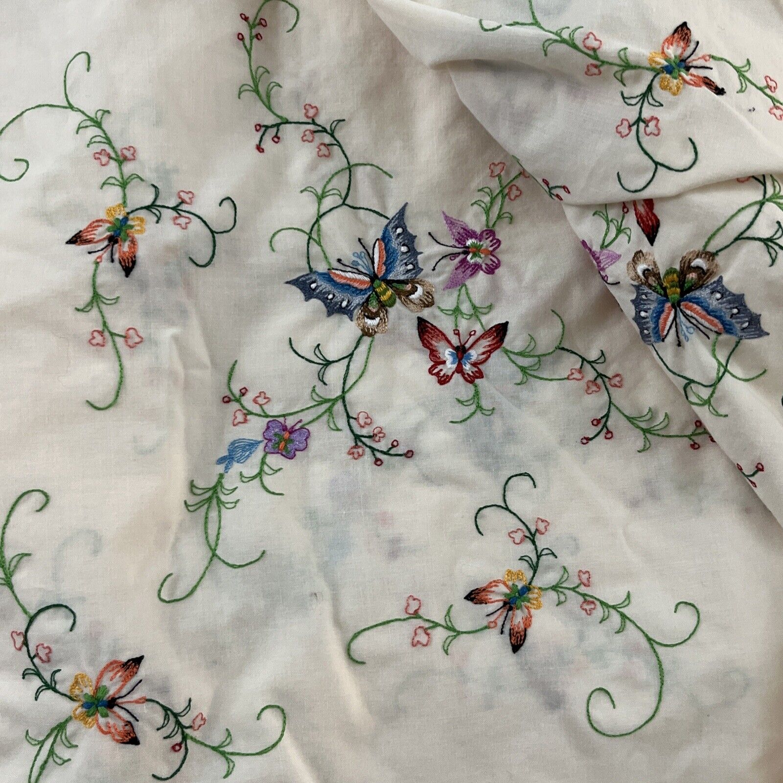 Vintage Hand Embroidery Flowers & Butterflies Tablecloth Twin Bedspread 66X101\