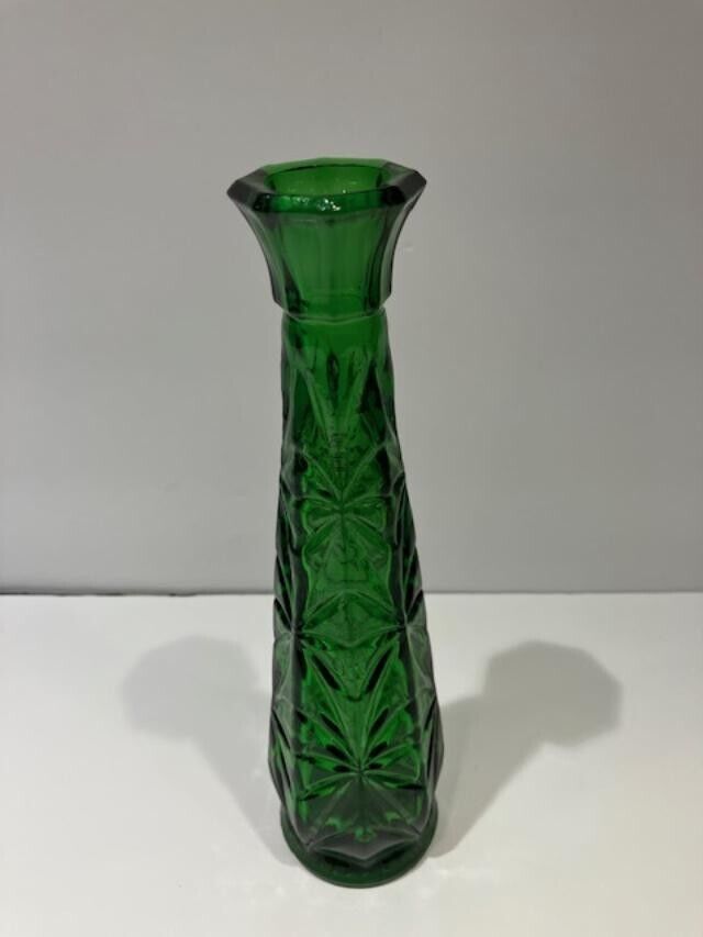 Vintage Anchor Hocking Bud Vase Pressed Glass Emerald Green 9\