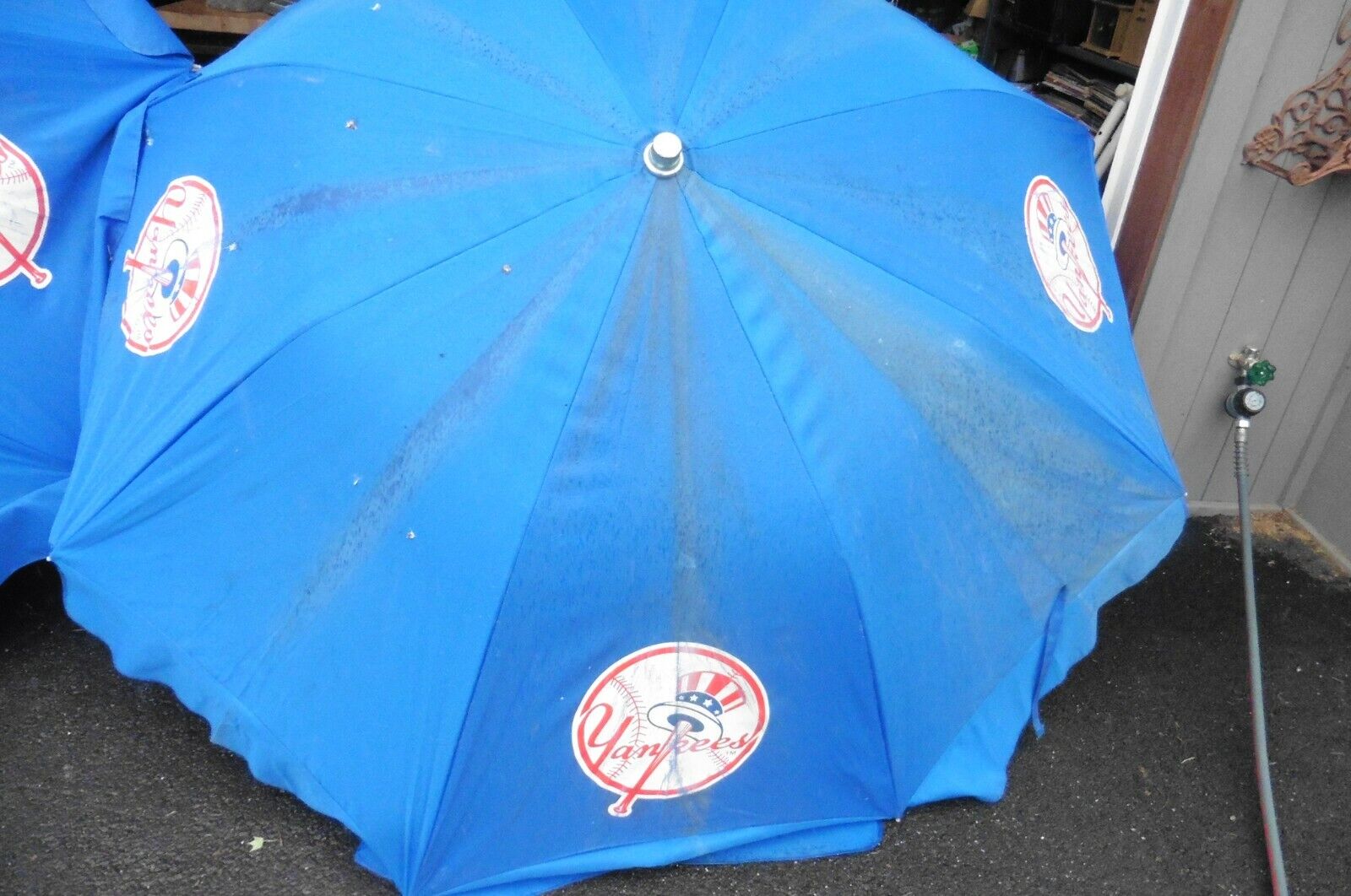 Vintage NY New York Yankee Umbrella 7\' picnic table Official stadium food court
