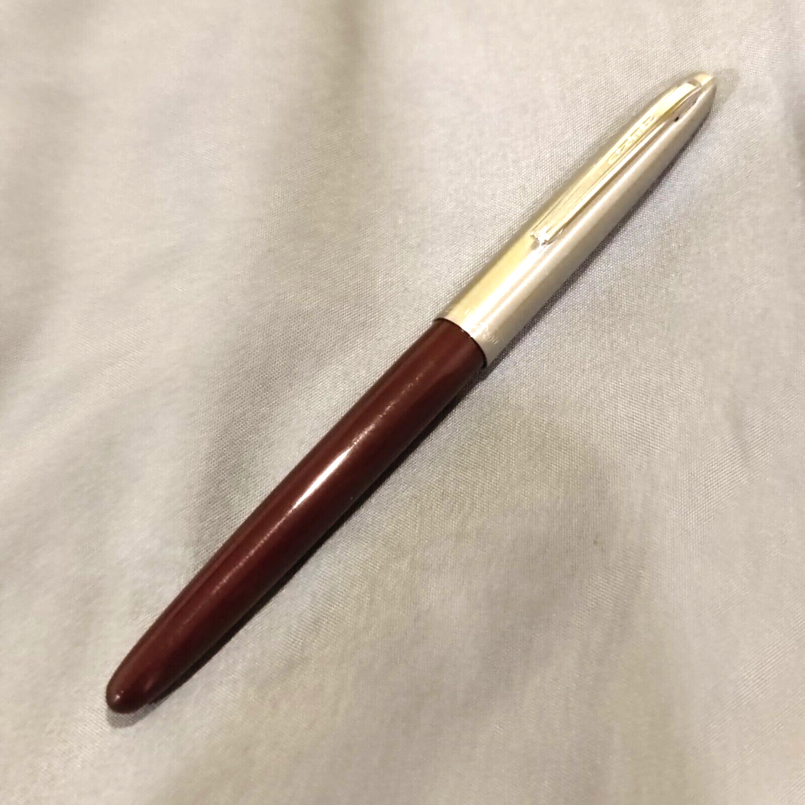 Vintage Hero 329 Burgundy Ballpoint pen
