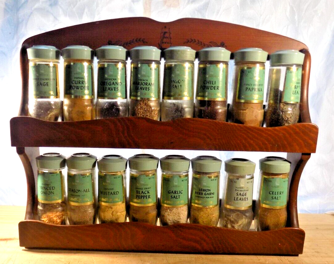 McCORMICK Vintage Wooden SPICE RACK with 16 Vintage OLIVE CAP JARS & Contents