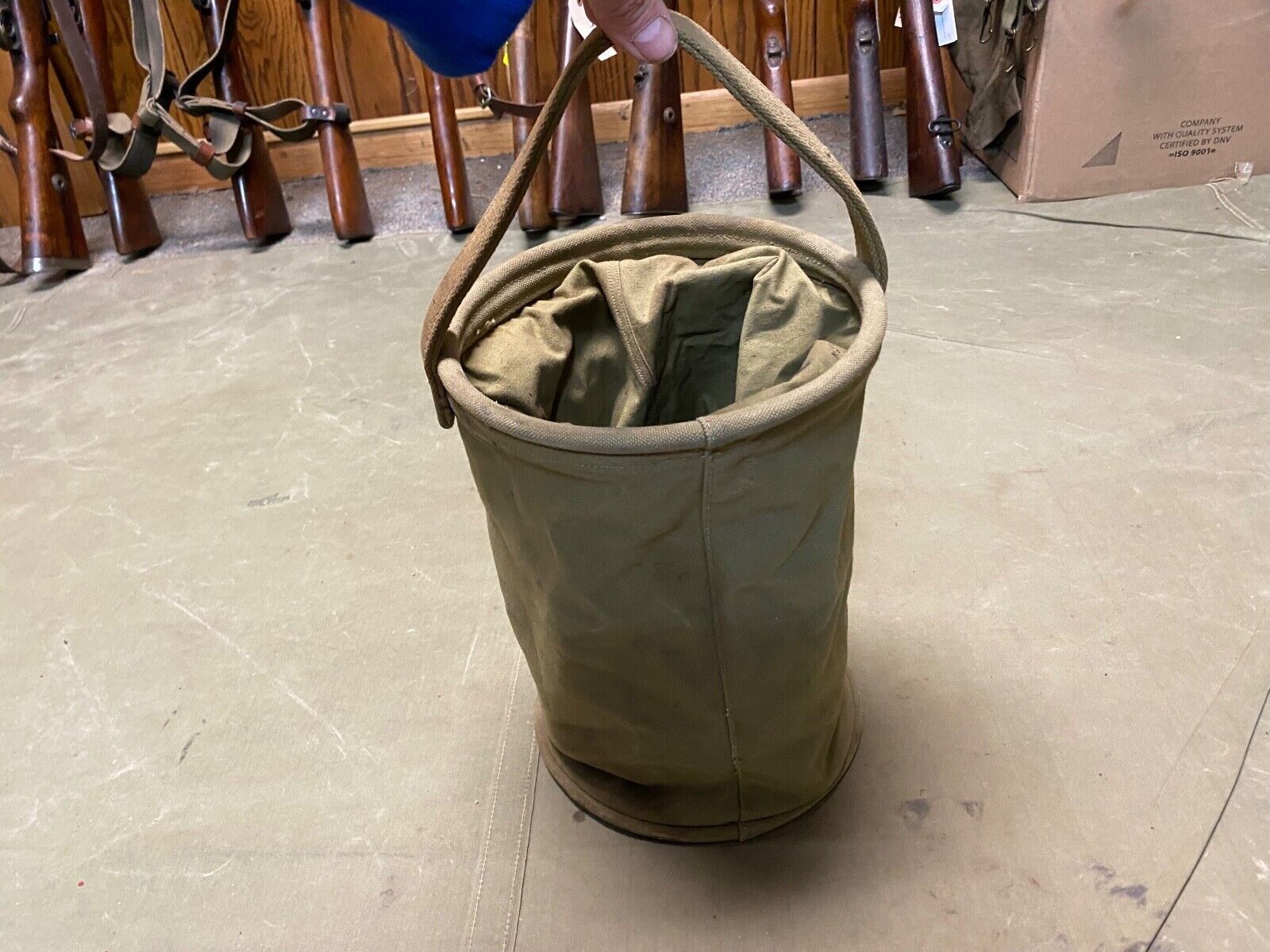ORIGINAL WWII US ARMY M1942 COLLAPSIBLE WATER BUCKET-OD#3, DATED:1942