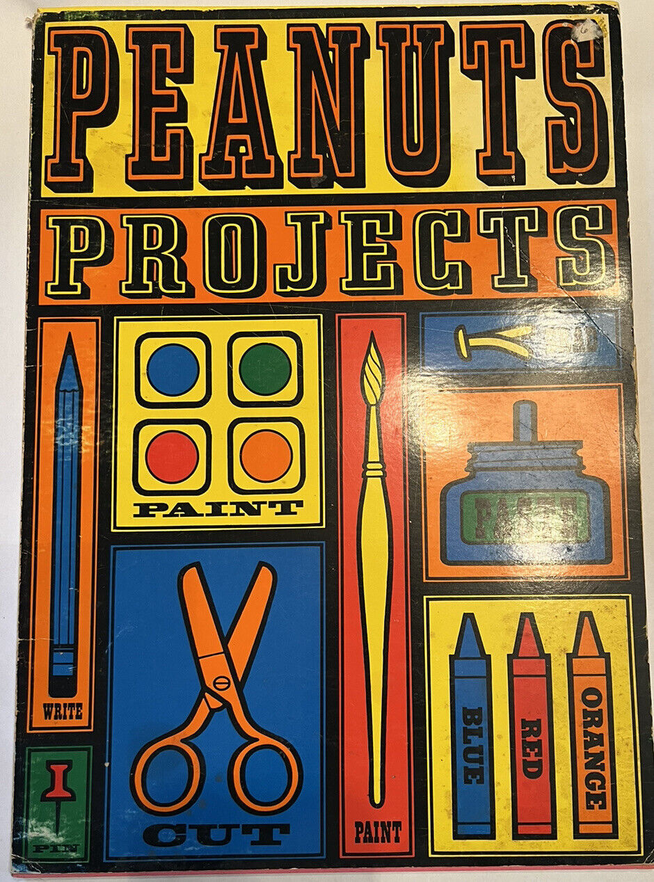 VERY RARE : Peanuts Projects Book From 1963 in Very Good Condition:
