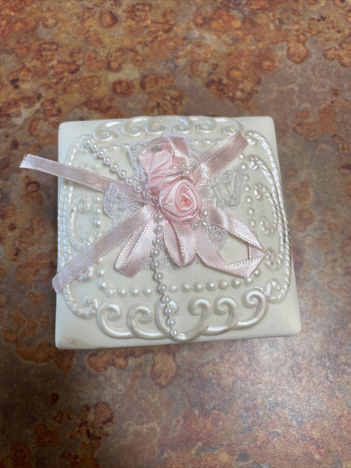 Ceramic jewelry box faux pearls lace ribbon rose floral vintage