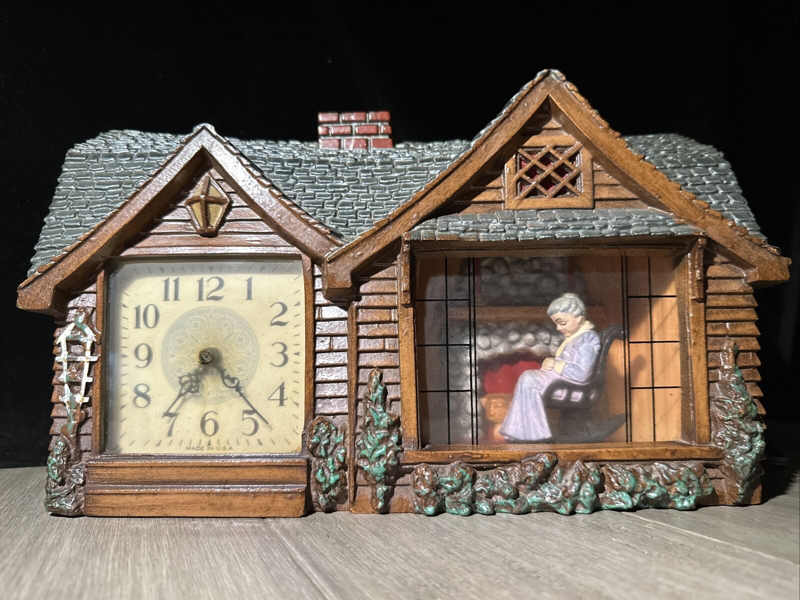 Haddon Home Sweet Home #30 Animated Mantel Shelf Clock Tested Works Vintage