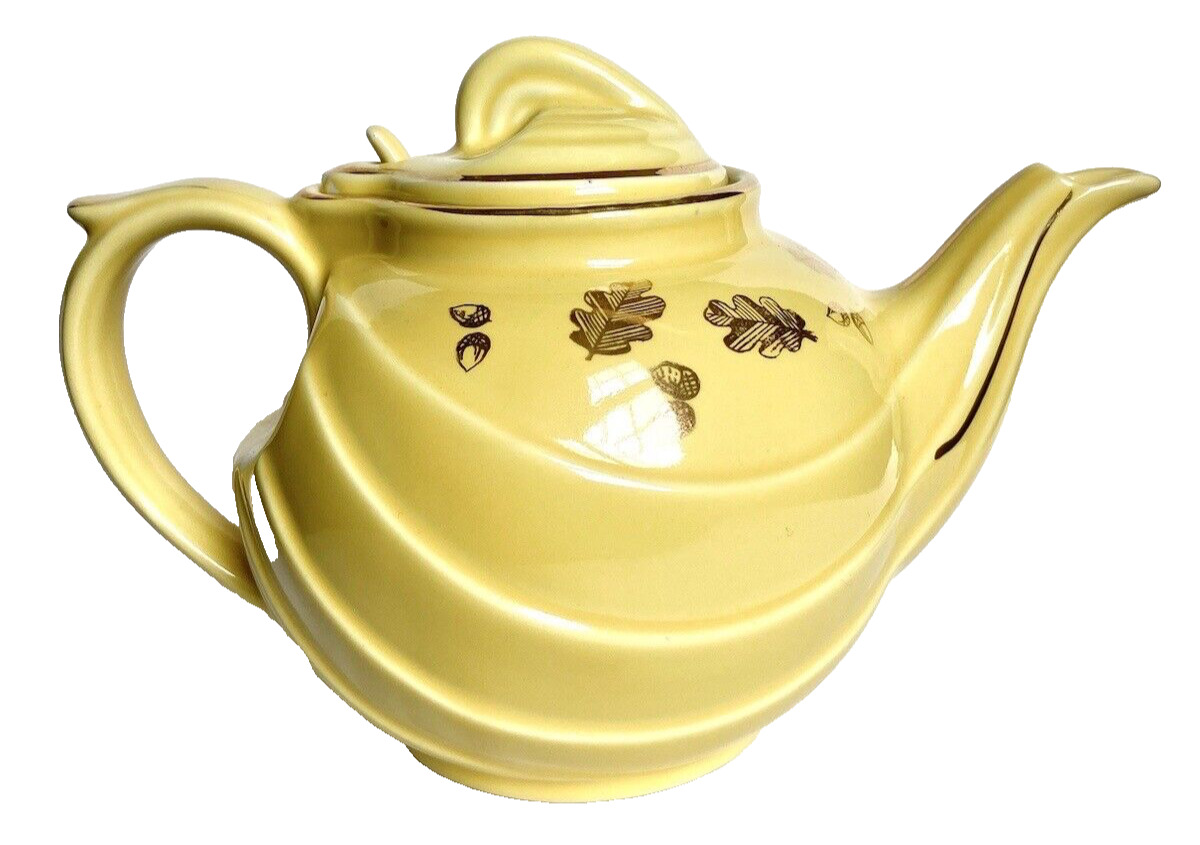 1930\'s Hall Teapot With Parade Acorns Hooked-Lid Yellow Metallic Gold Trim 6-Cup