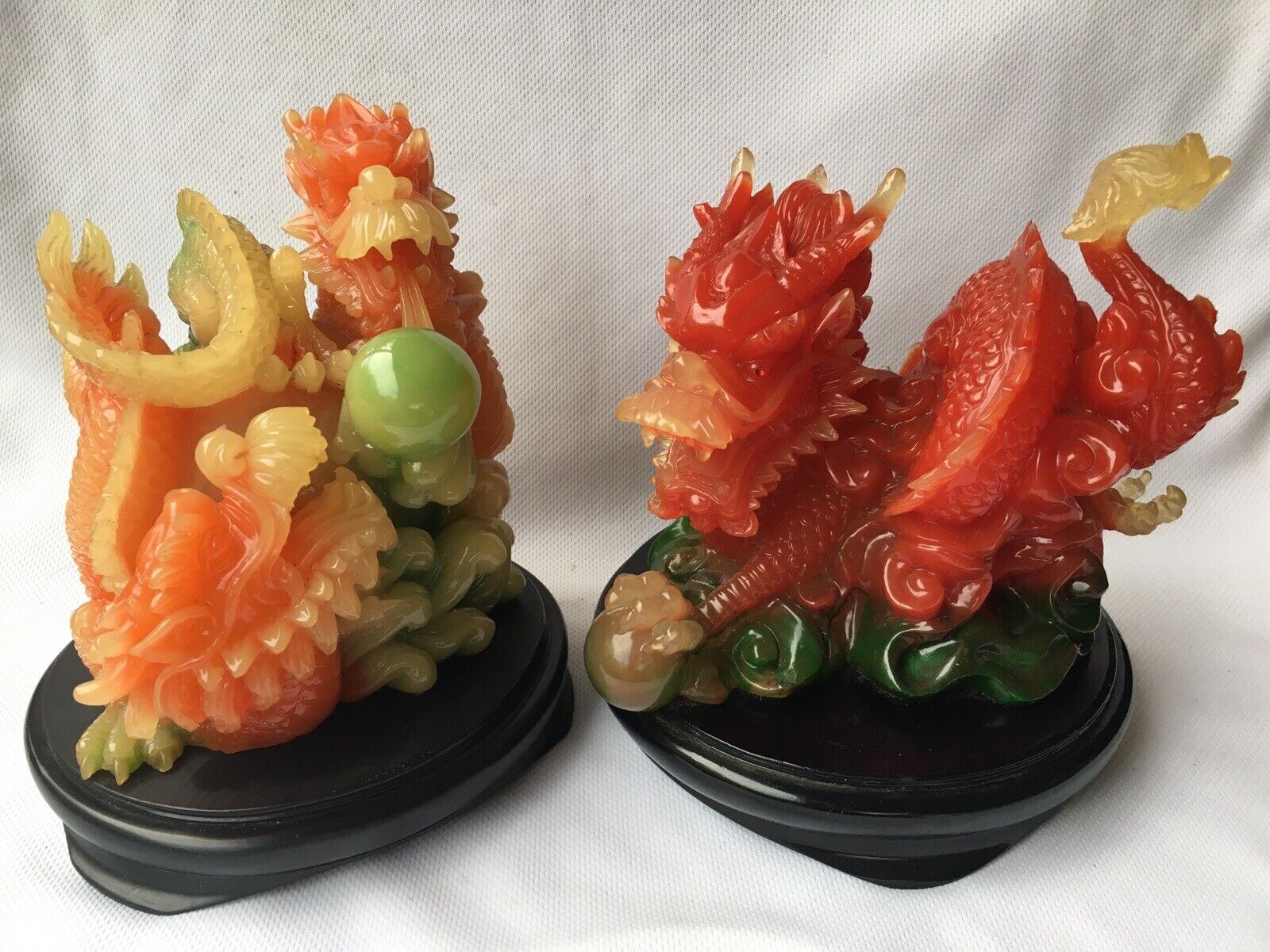 *SALE* Pair of DRAGONS w/Gazing Balls Vibrant Colors Extremely Detailed