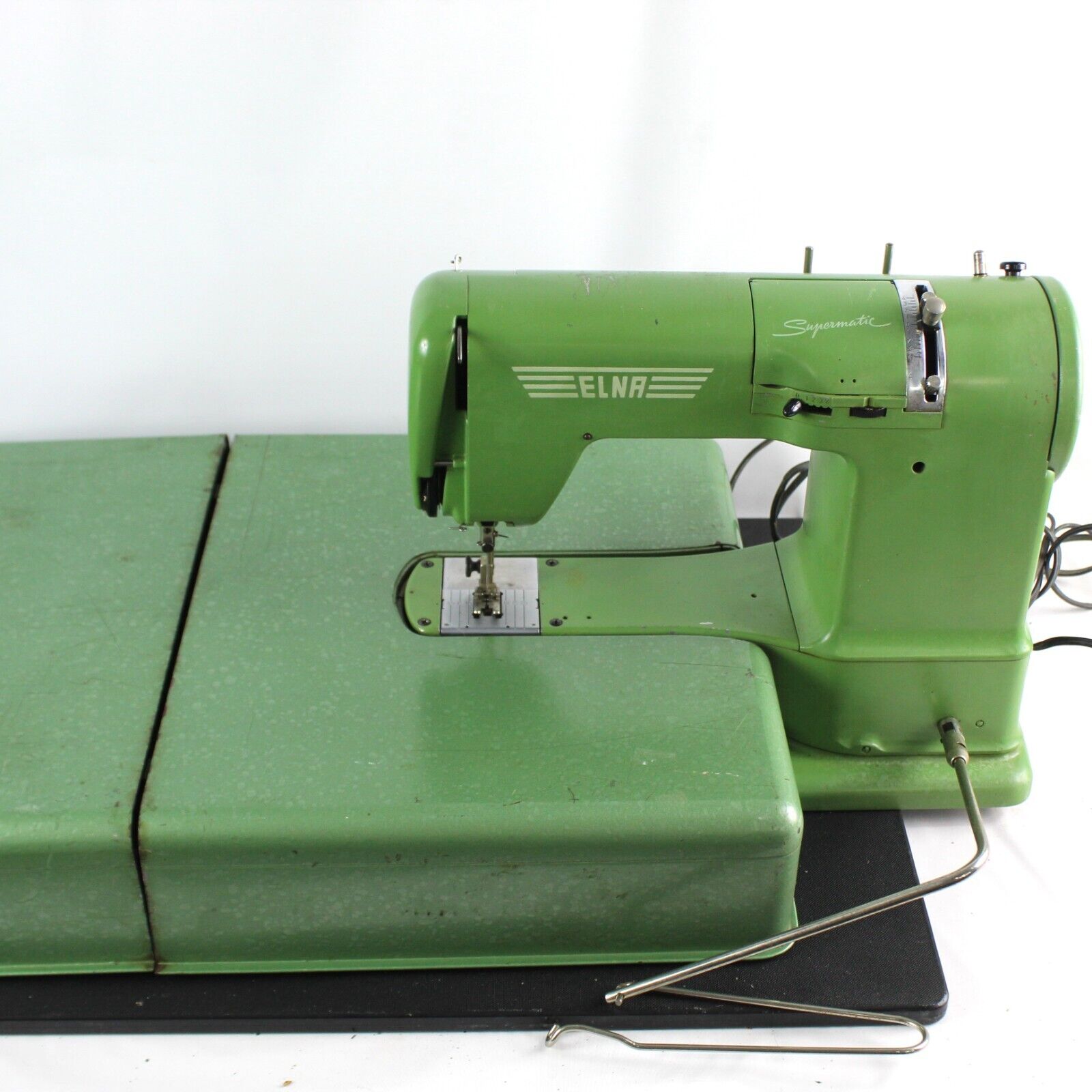 Vintage ELNA Supermatic Sewing Machine 722010 W/ Case Portable Tested See Video