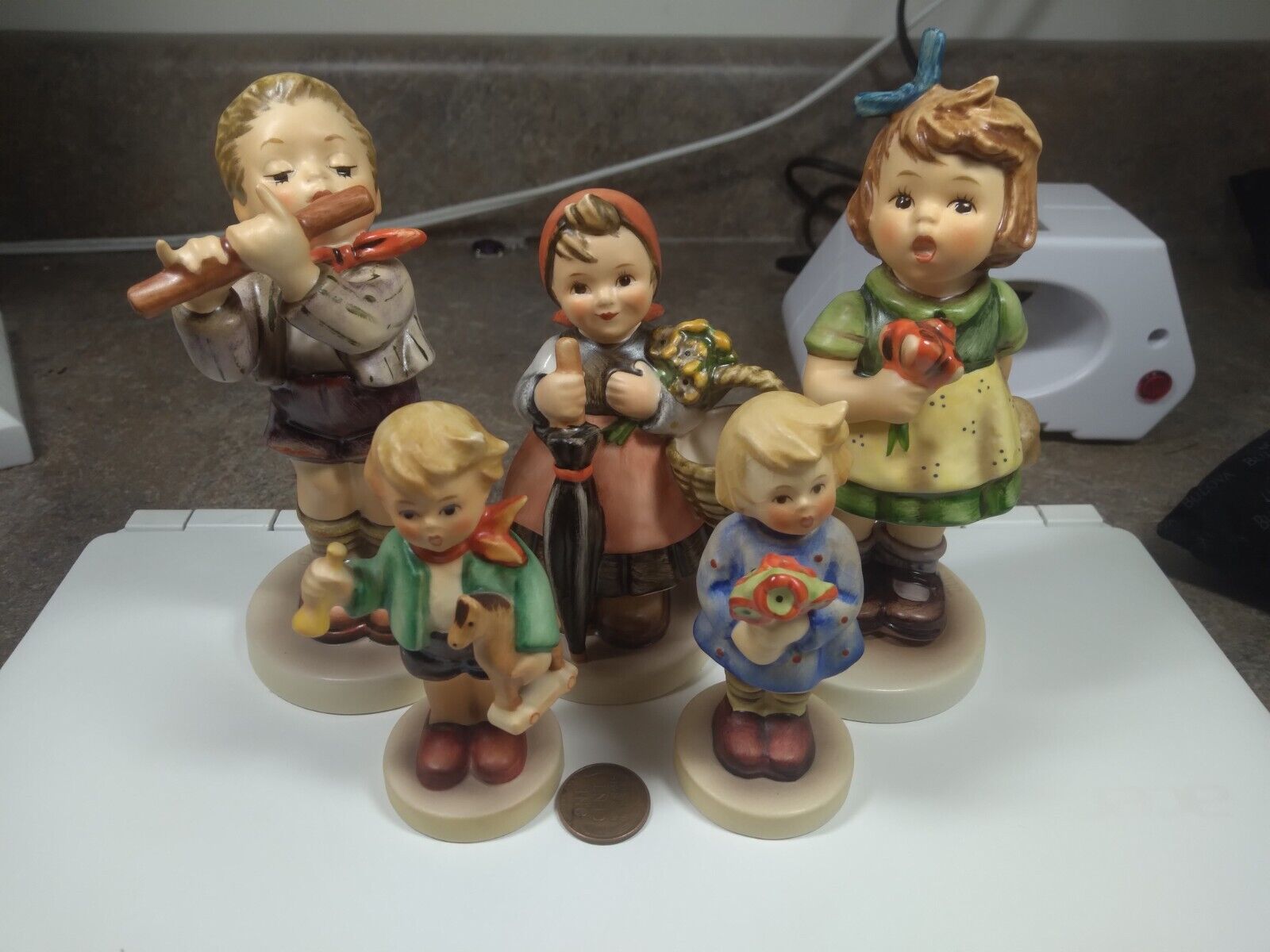 Lot of 5 Vintage Hummel Figurines 239/0,  239/A,  350,  431,  447  Tmk5 and Tmk6