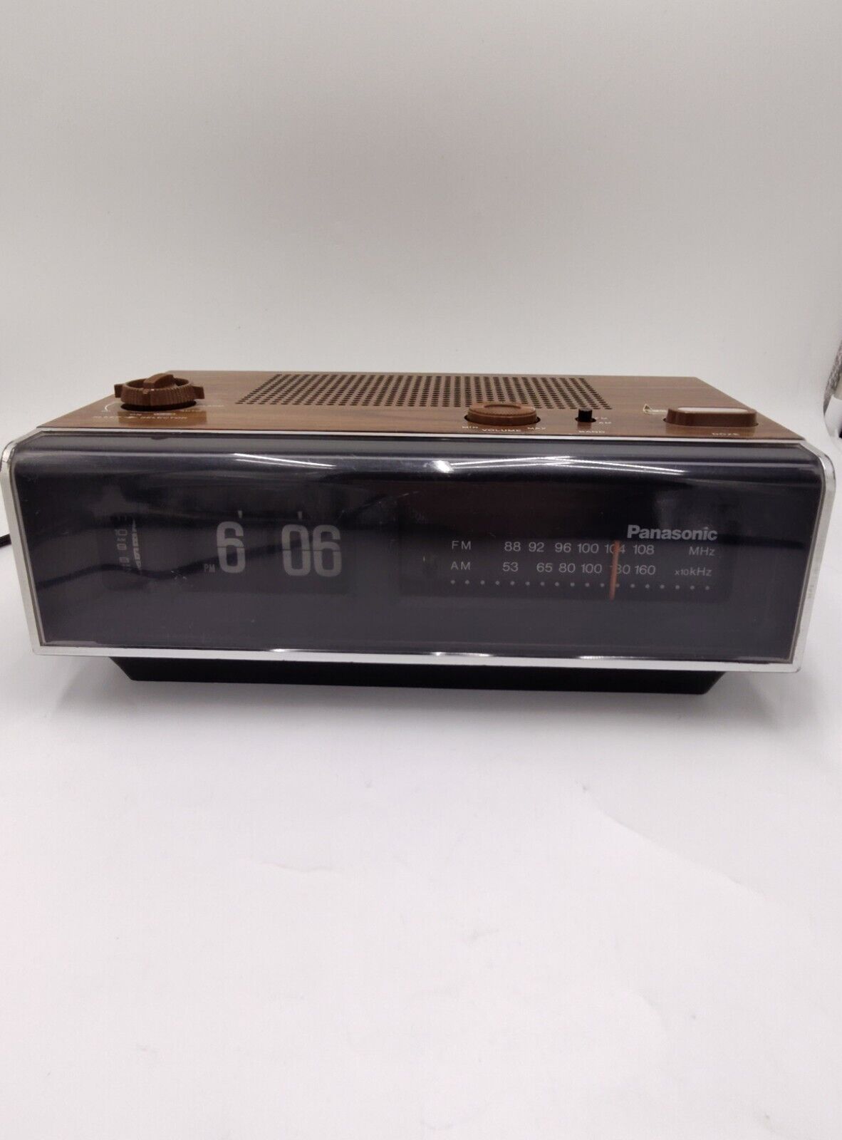 Vintage Panasonic RC-6040 Flip Clock AM FM Radio Groundhog Day Working