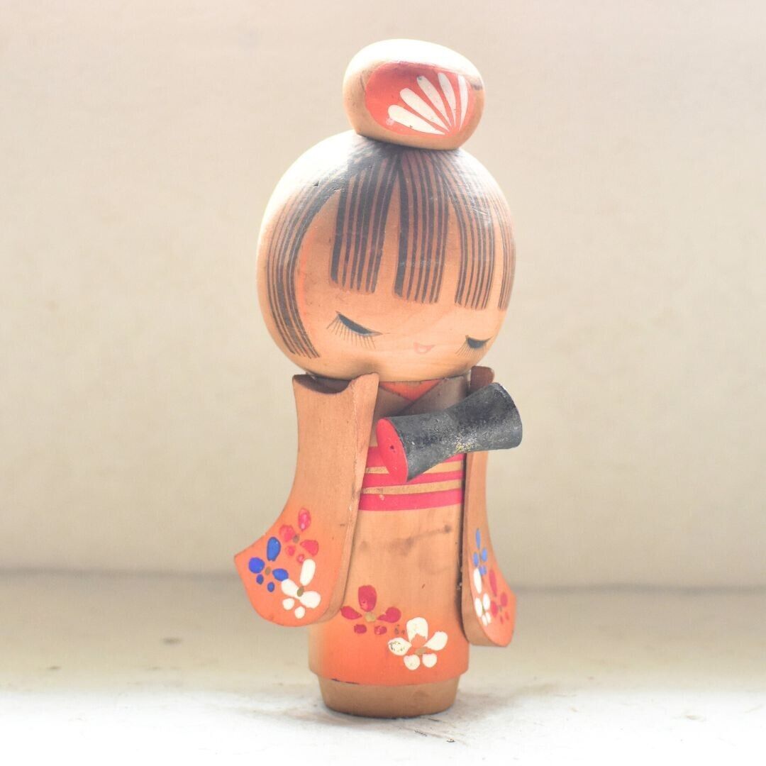 18.5cm Sosaku Kokeshi Japan Hand painted wooden Kokeshi Doll　221