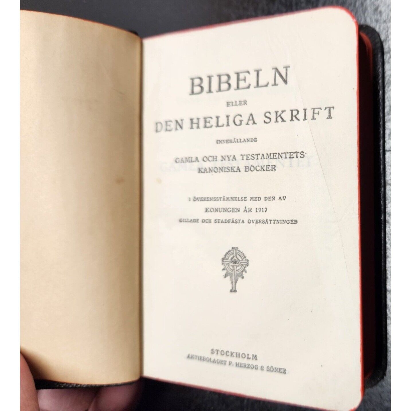 Swedish Language Family Bible (Bibeln -Den Heliga Skrift) Pub 1917 & Slipcover