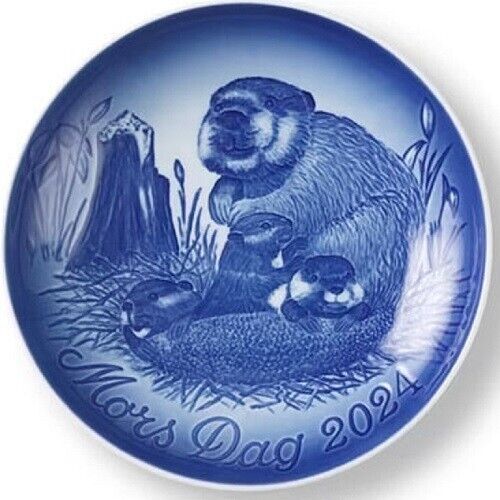 BING & GRONDAHL 2024 Mother’s Day Plate B&G Mother BEAVER and KITS - New in Box