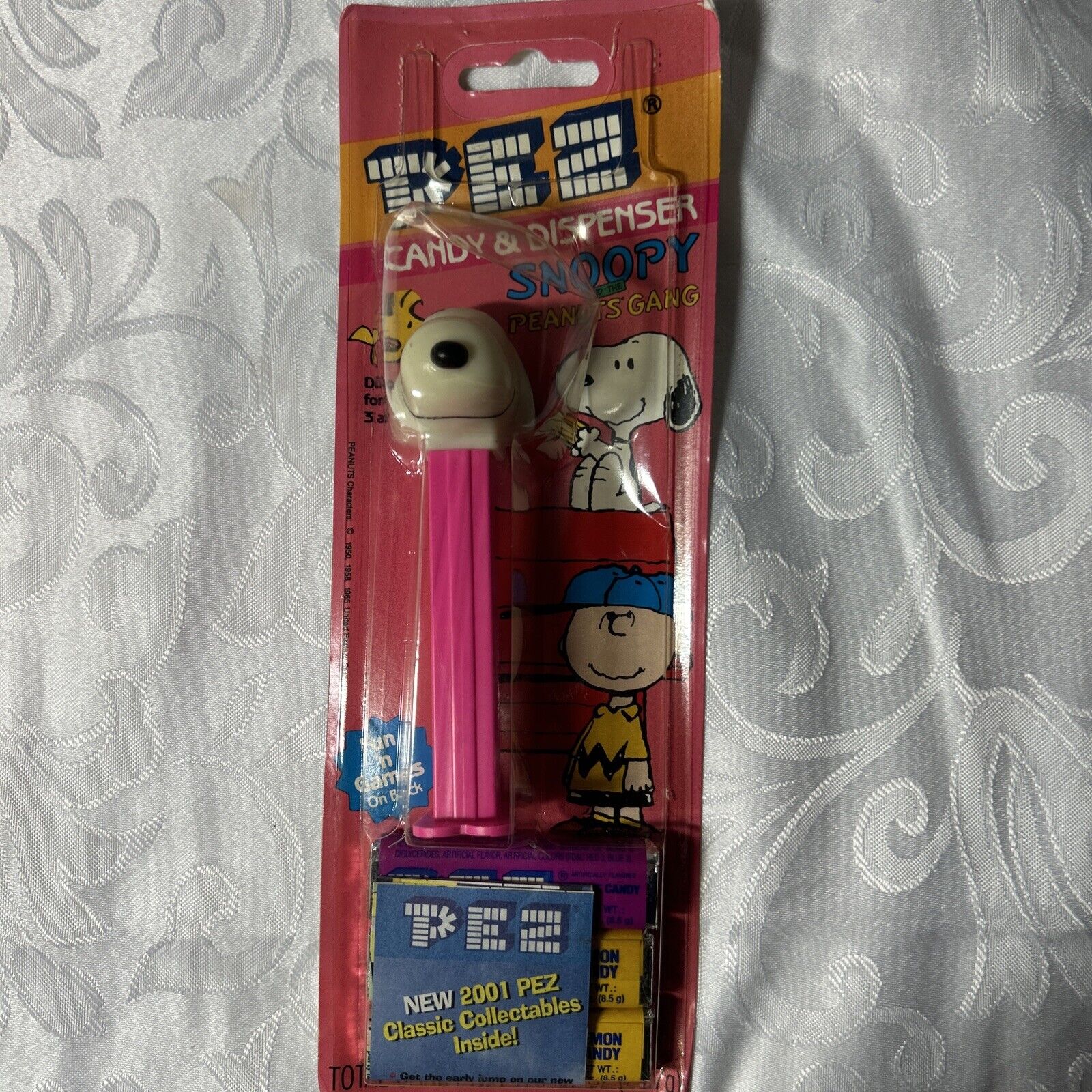 vtg 1985 Pez Snoopy and the peanuts gang Snoopy candy dispenser