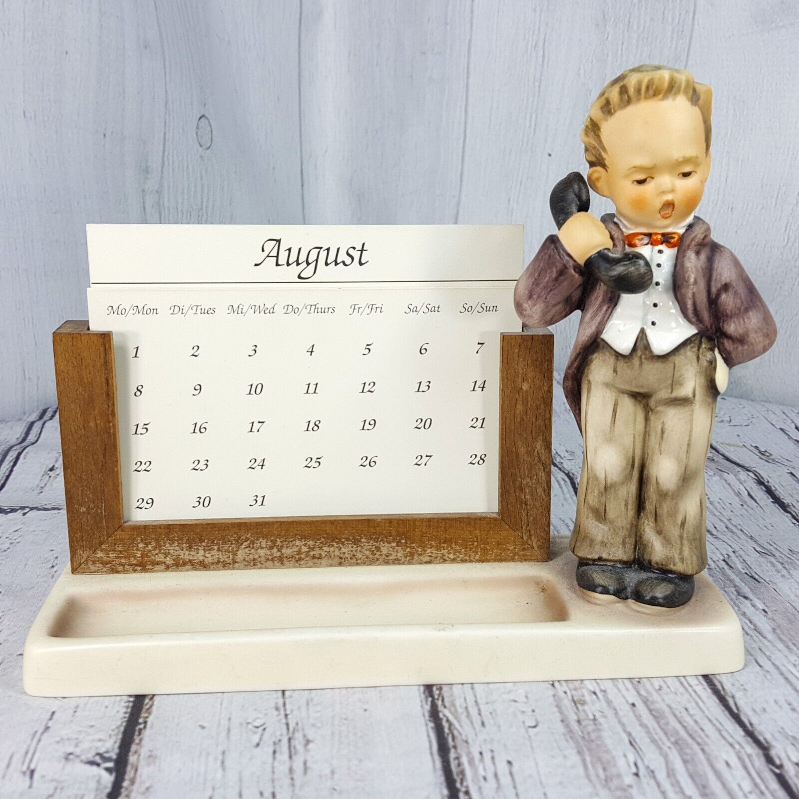 Vintage Goebel Hummel Hello Chef 788A Perpetual Calendar Figurine w/ Date Cards