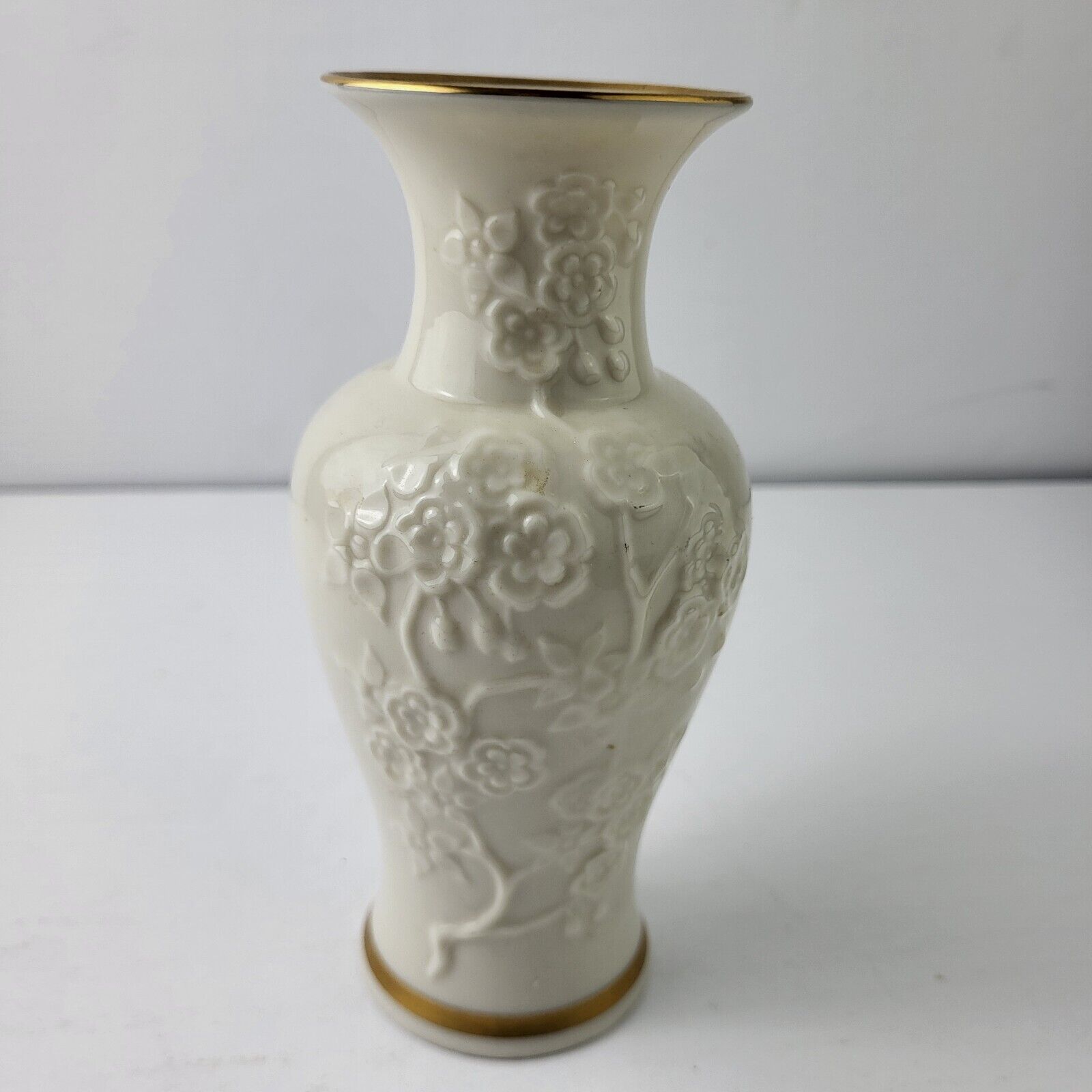 Lenox Ivory Cream White Floral Vase Raised Design Hand Decorated 24 K Gold Trim